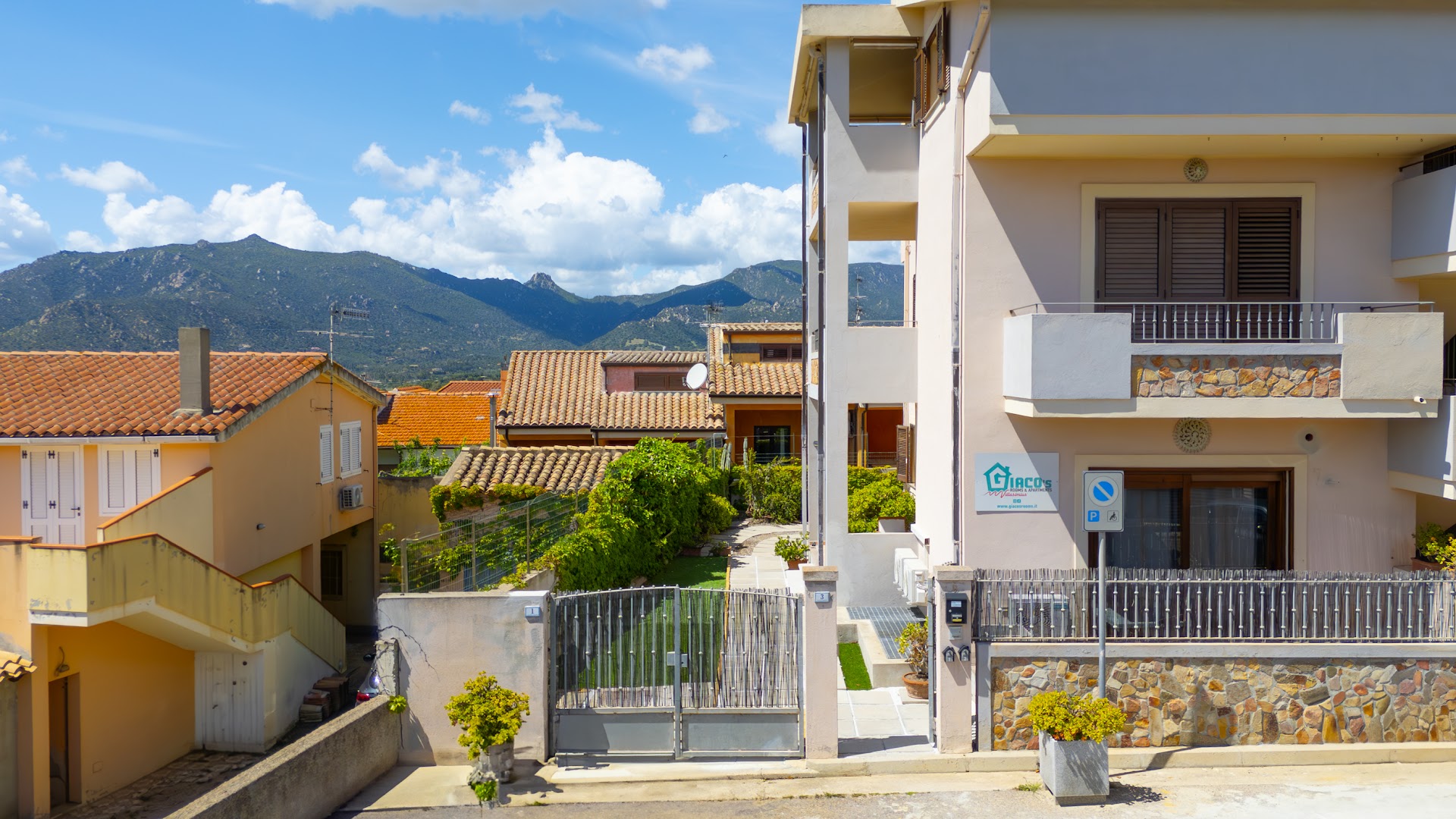 Giaco's Rooms & Apartments - Guest House