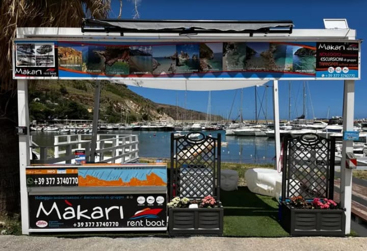 Màkari Rent Boat