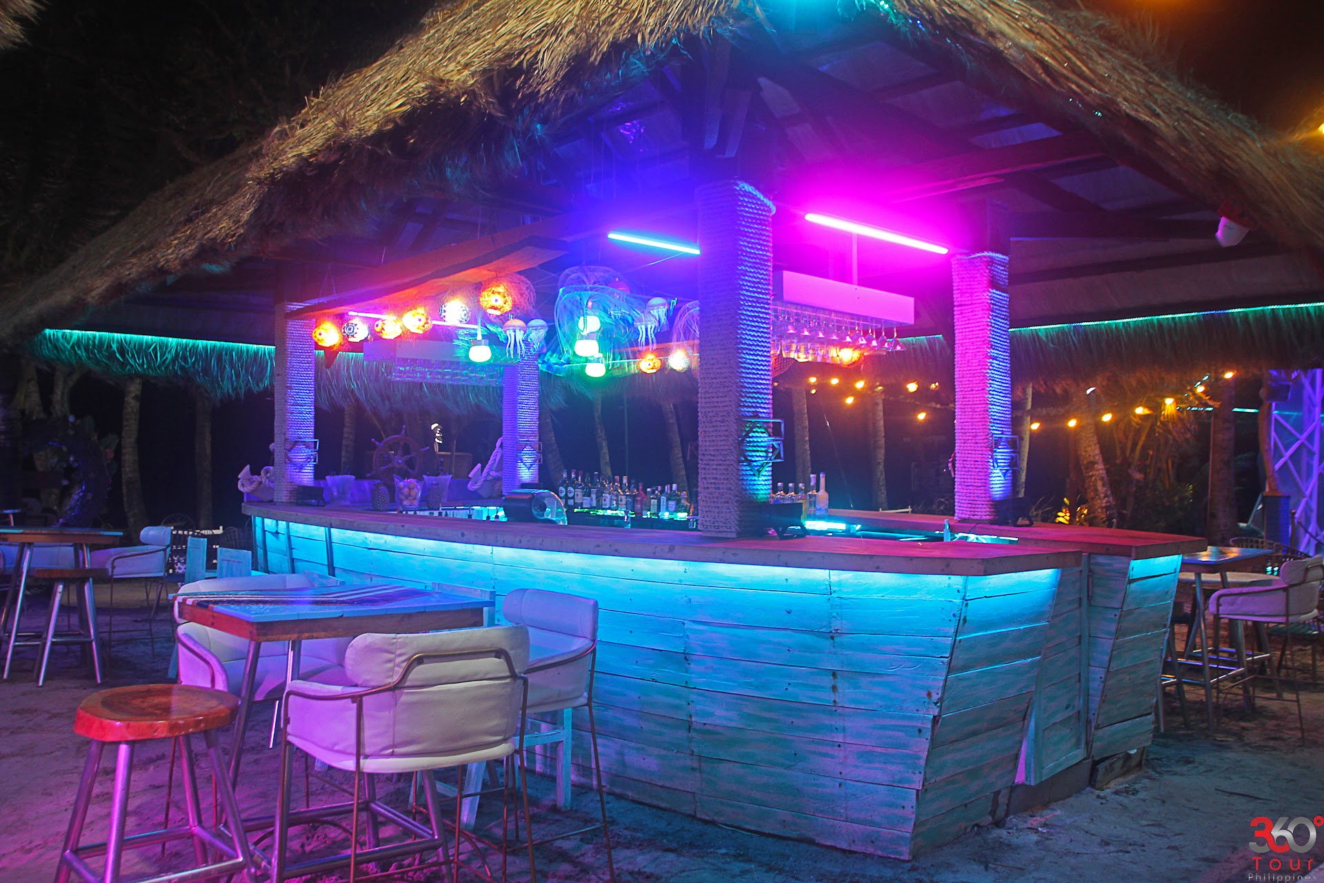Joe’s Boracay Restaurant Bar Lounge