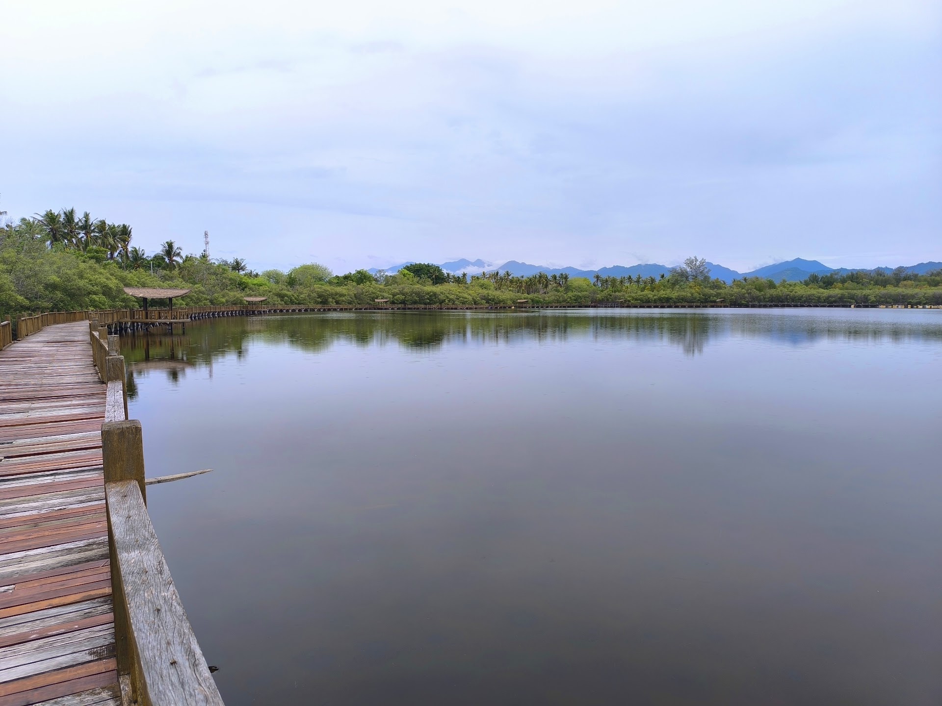 Gili Meno Fresh-water Lake