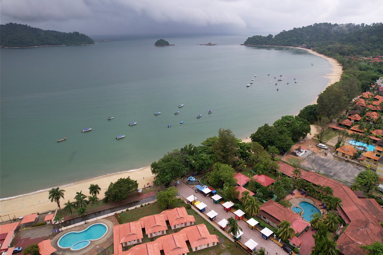Hotels & Resorts in Pasir Bogak