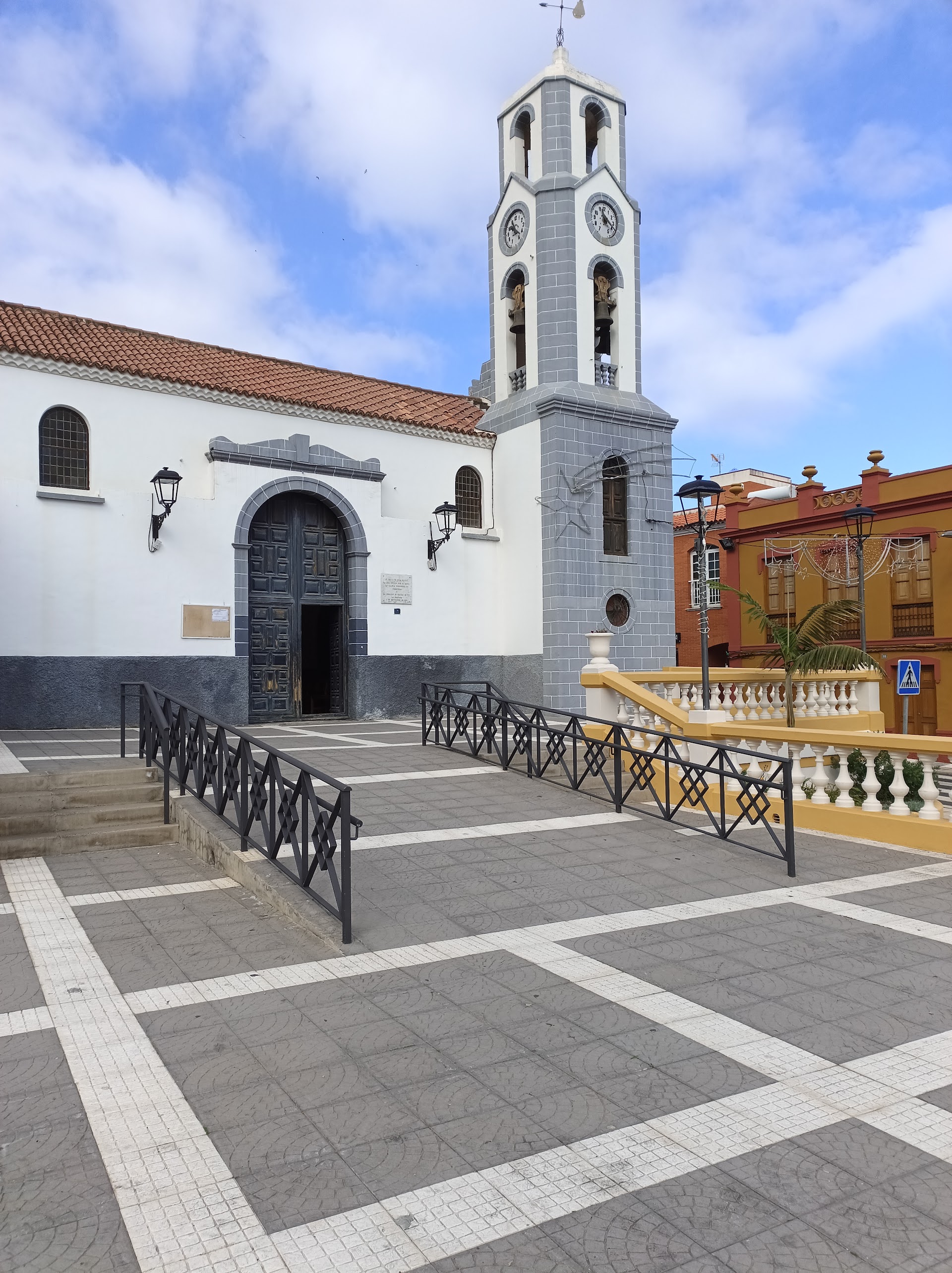 Parroquia Nuestra Señora del Rosario la Perdoma