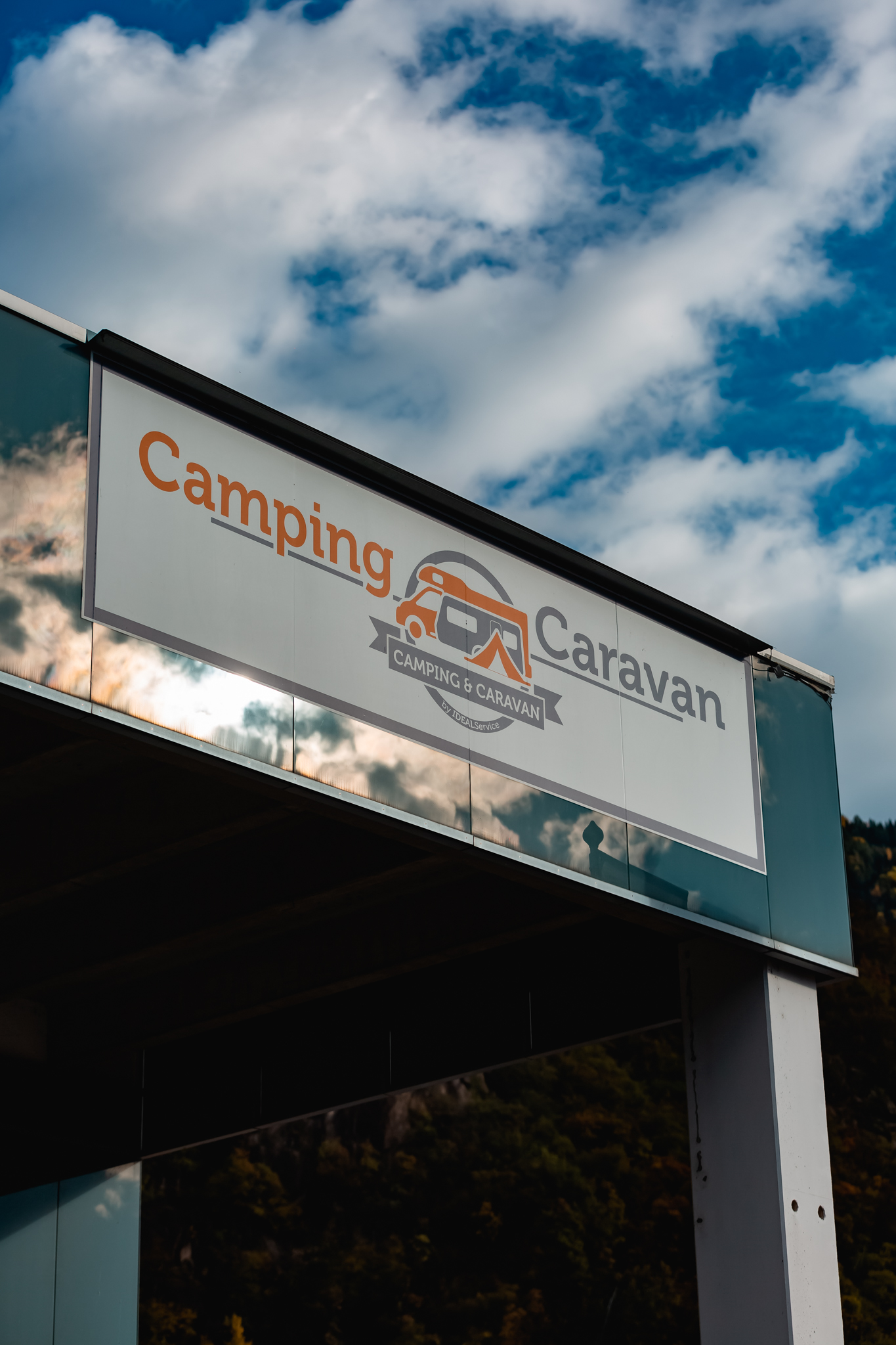 Camping & Caravan