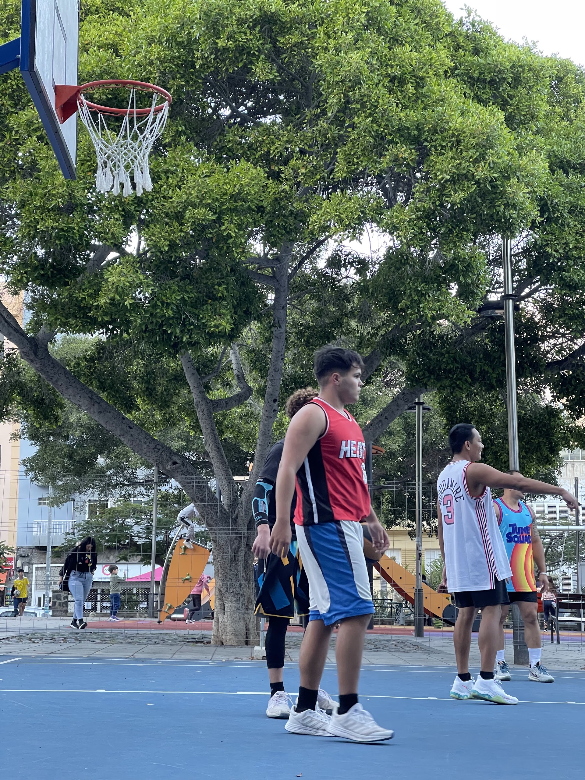 Duggi Pinoy Foul Streetball