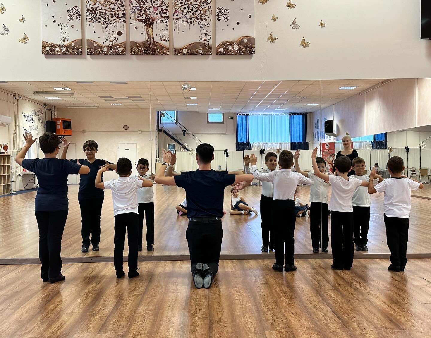LA SCUOLA DI BALLO DEI CAMPIONI The Joy Danceunion