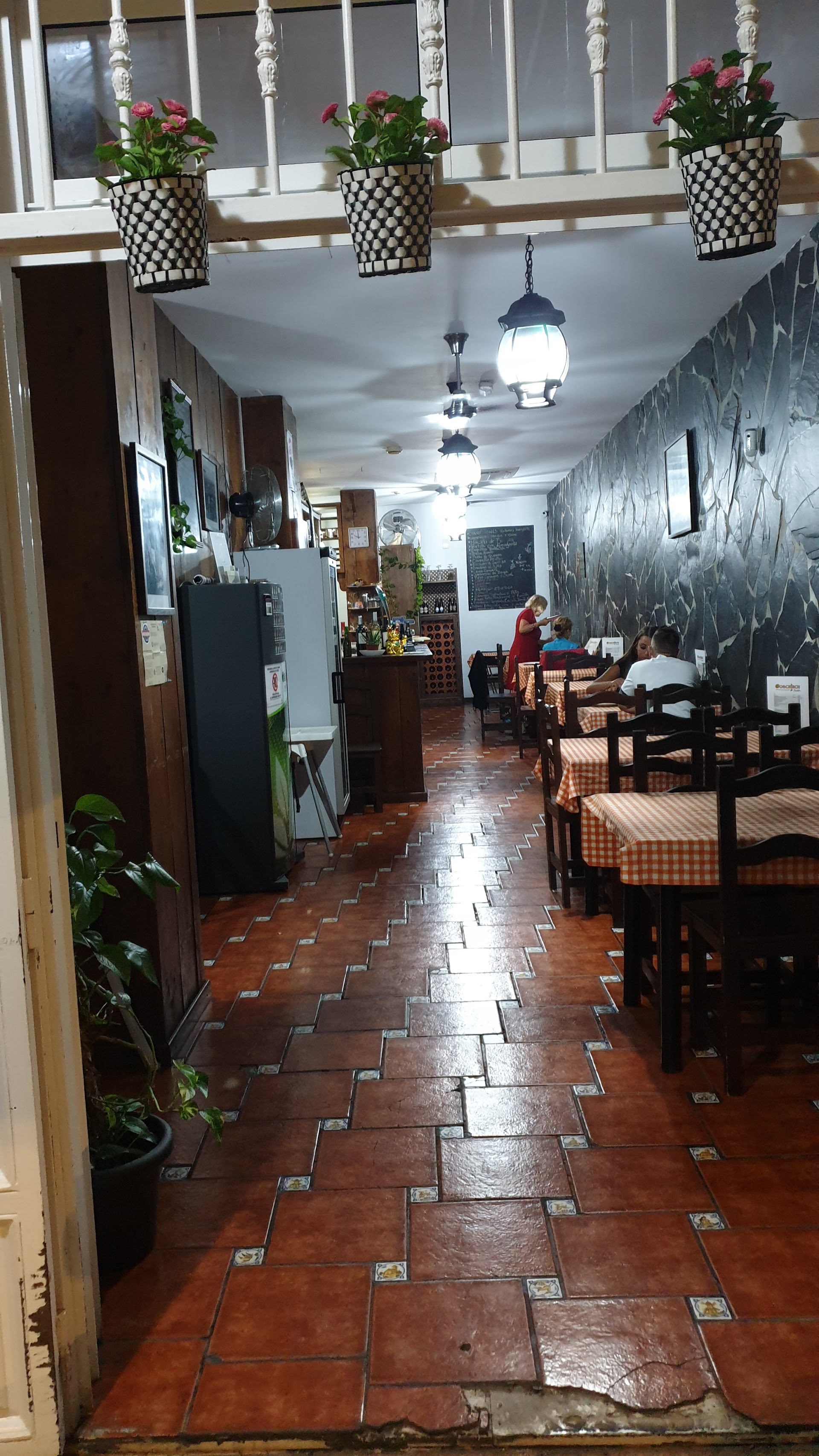 Fusión vinos y tapas