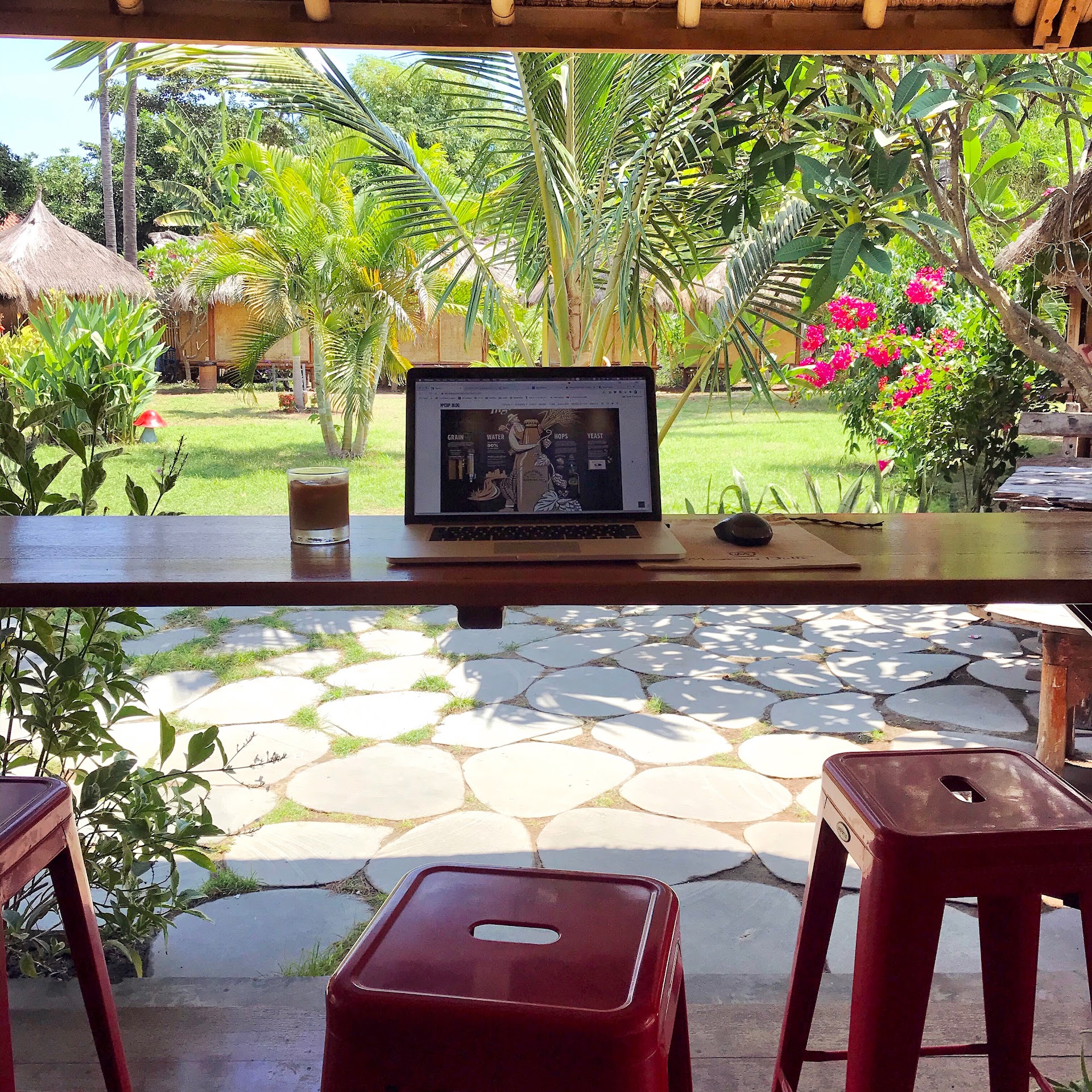Begadang Beer Garden - Gili Air