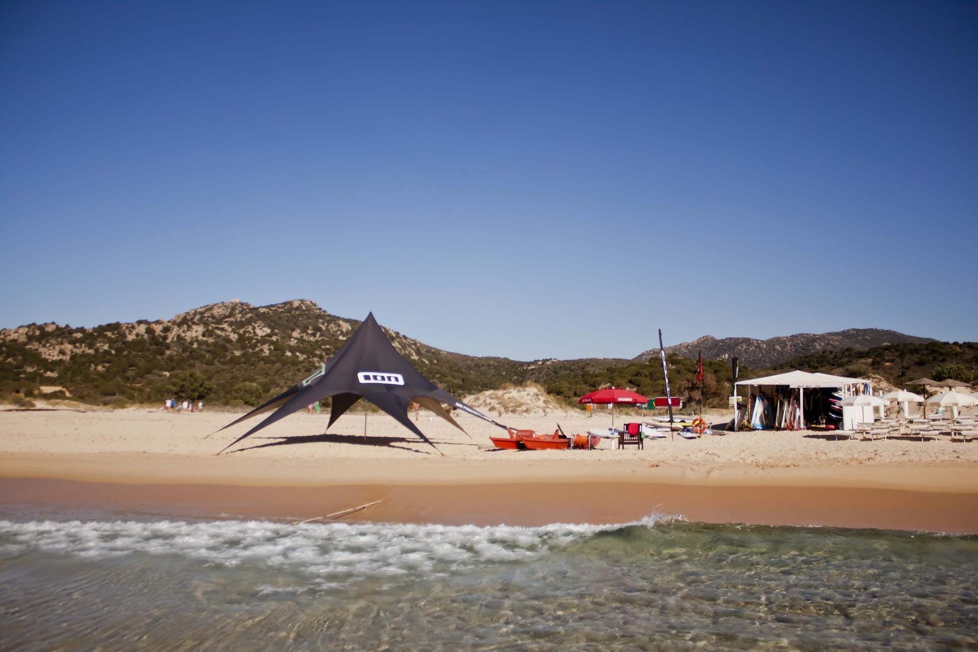 Windsurfing in sardinia