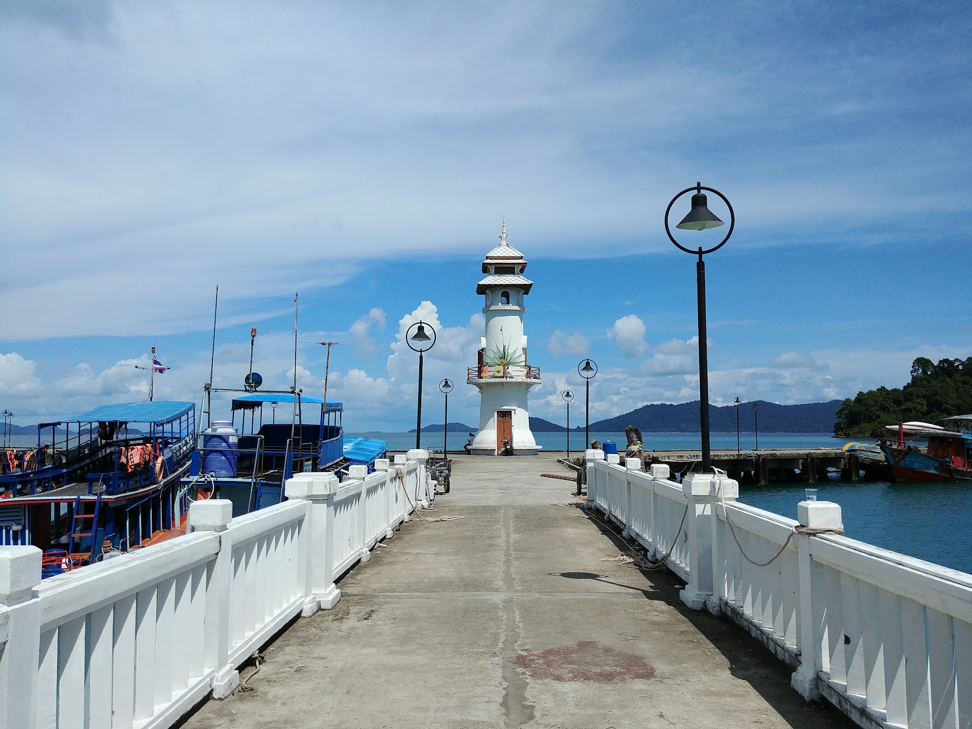 Bang Bao Pier