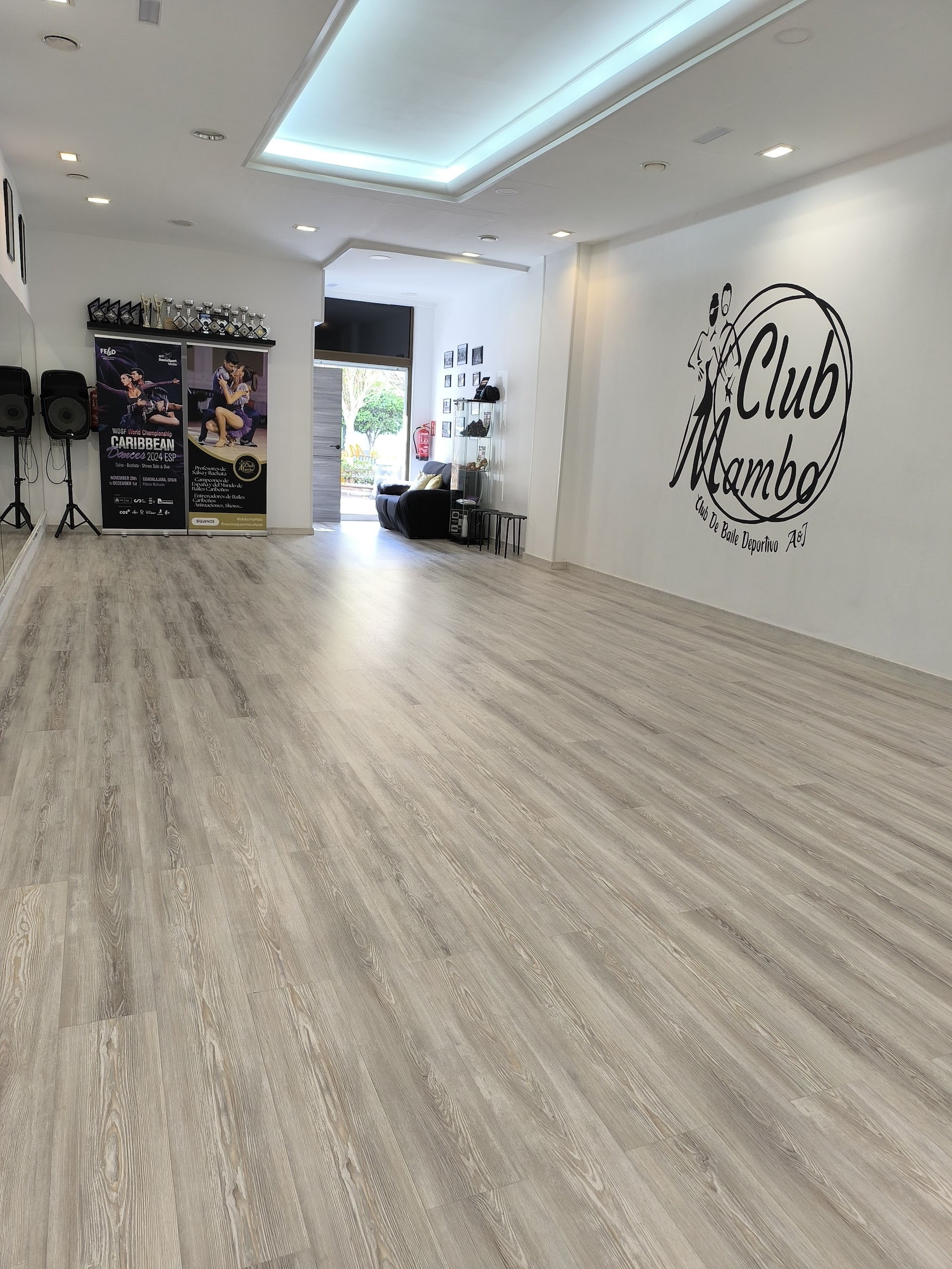 Club de Baile Deportivo Mambo