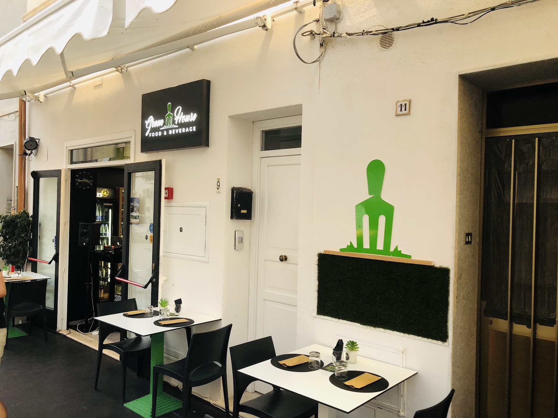 Green House Food & Beverage