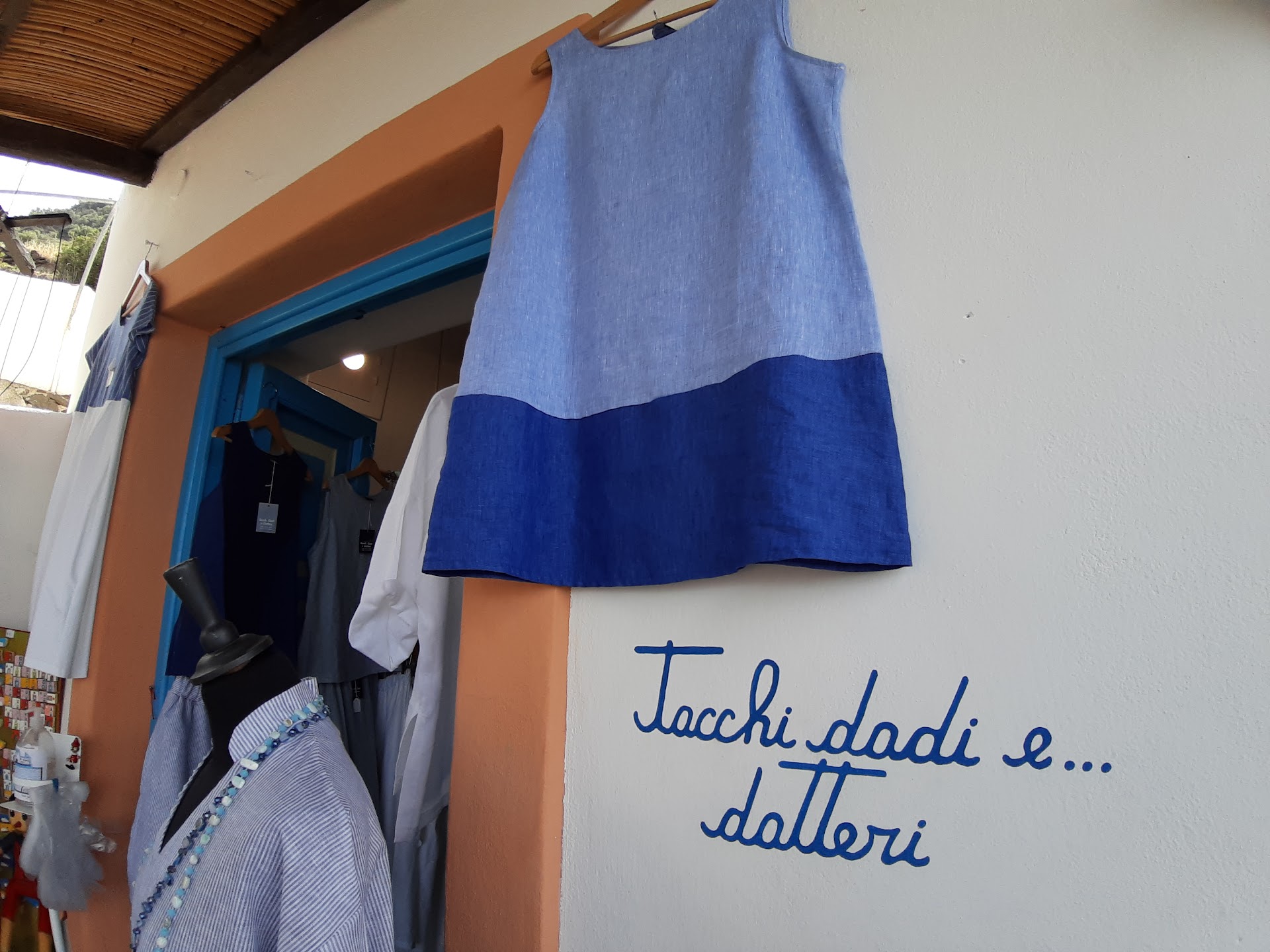 Tacchi Dadi e Datteri - Filicudi