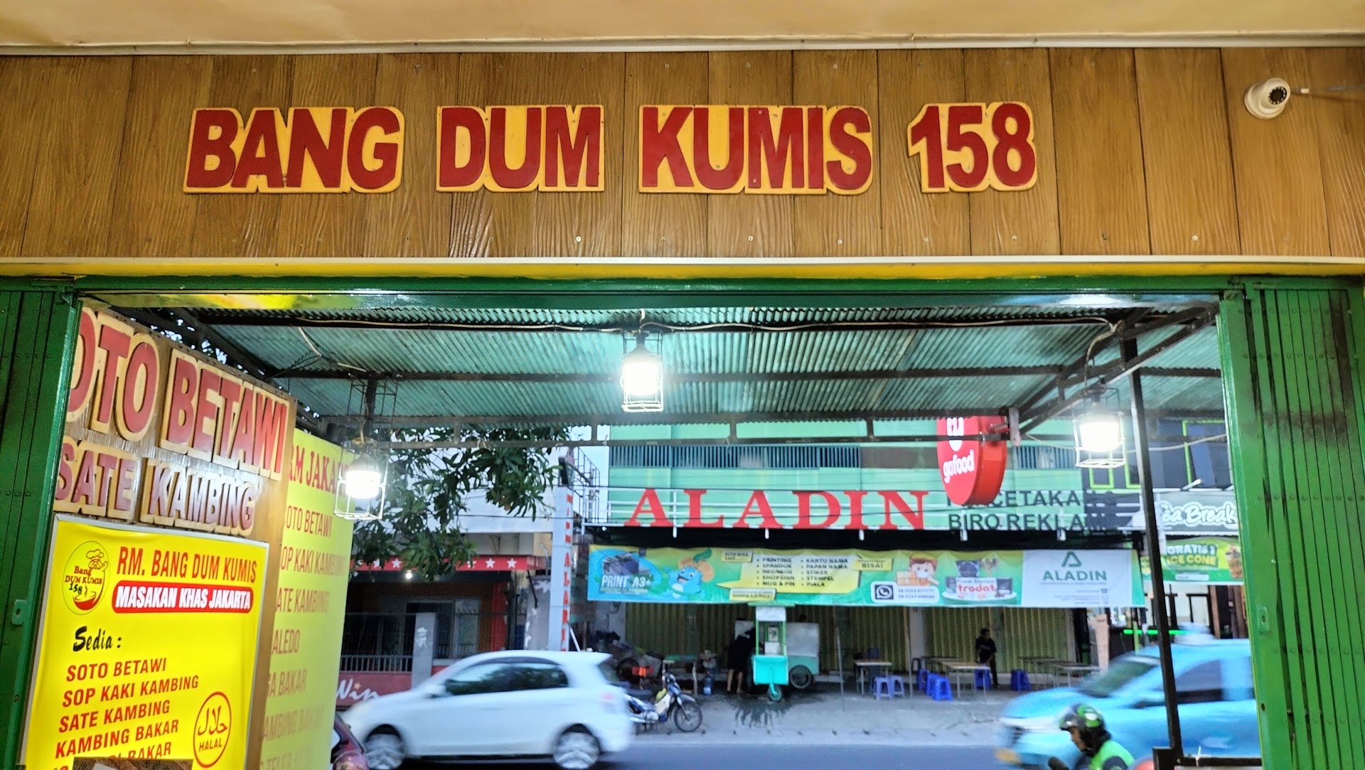 SOTO BETAWI SOP KAKI KAMBING/SATE.BANG DUM KUMIS 158 JL PANCAUSHA .CAKRA NEGARA