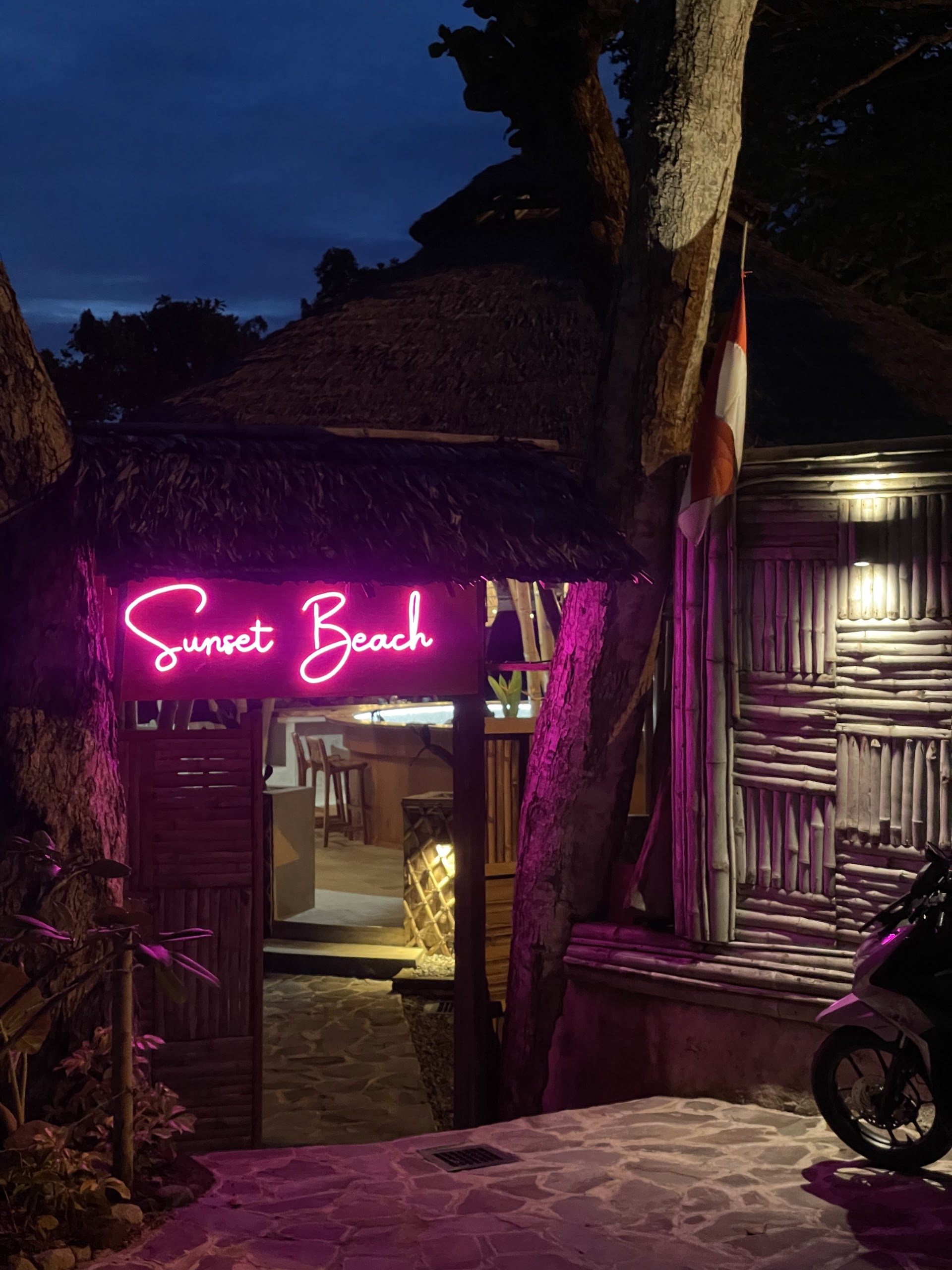 Sunset Beach Bamboo Bar & Resort