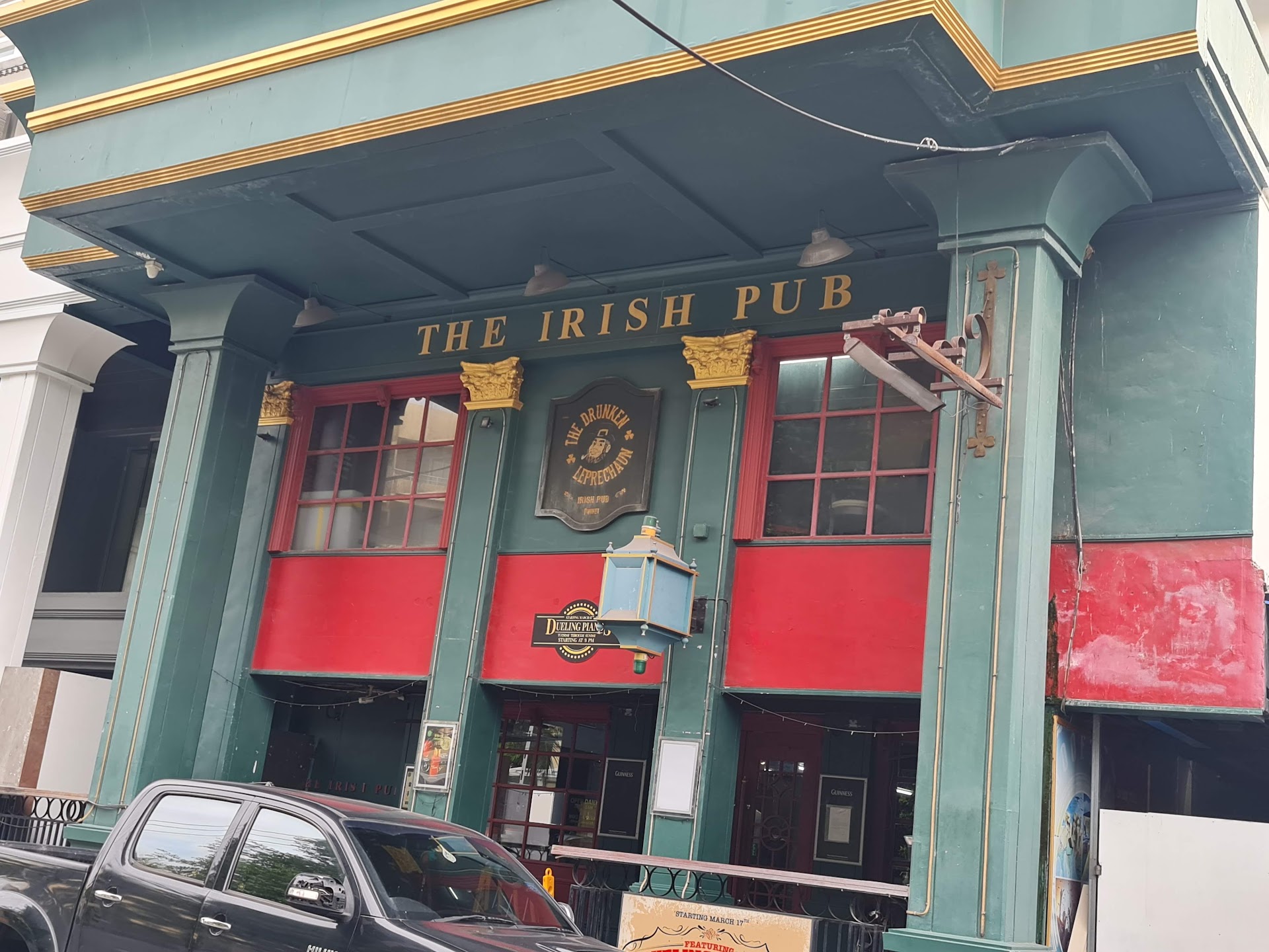 The Drunken Leprechaun Phuket Patong - Irish Pub