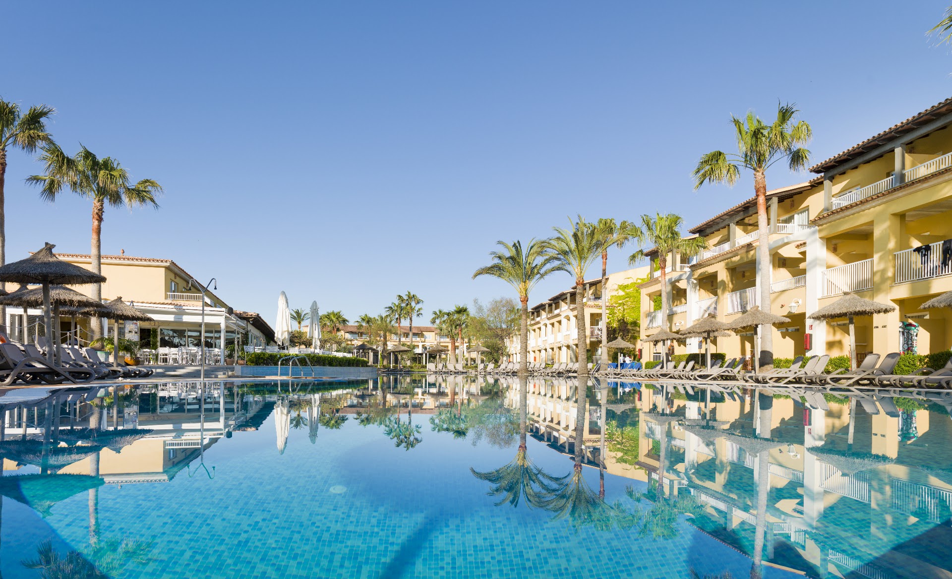 Club del Sol Resort & Spa