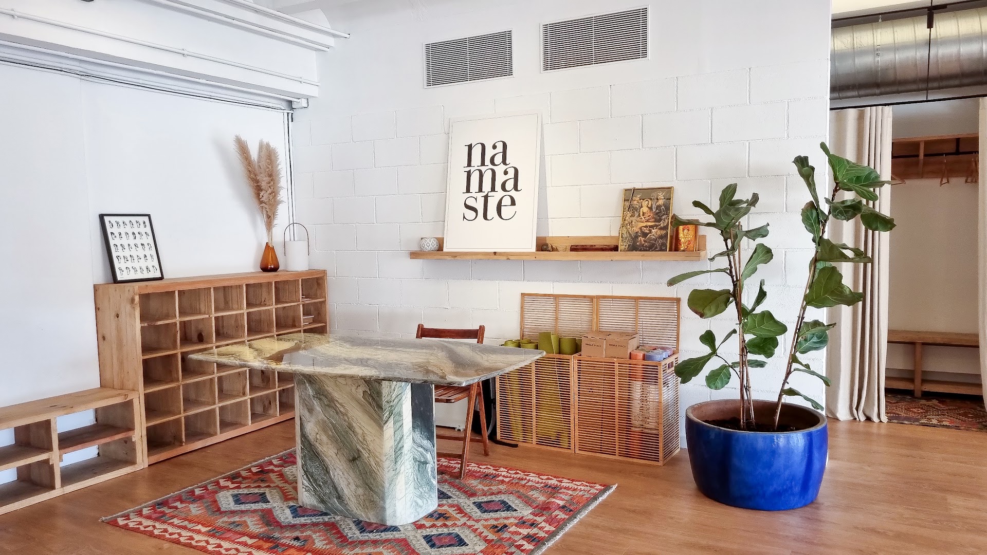 Mandiram Escuela de Yoga Poblenou
