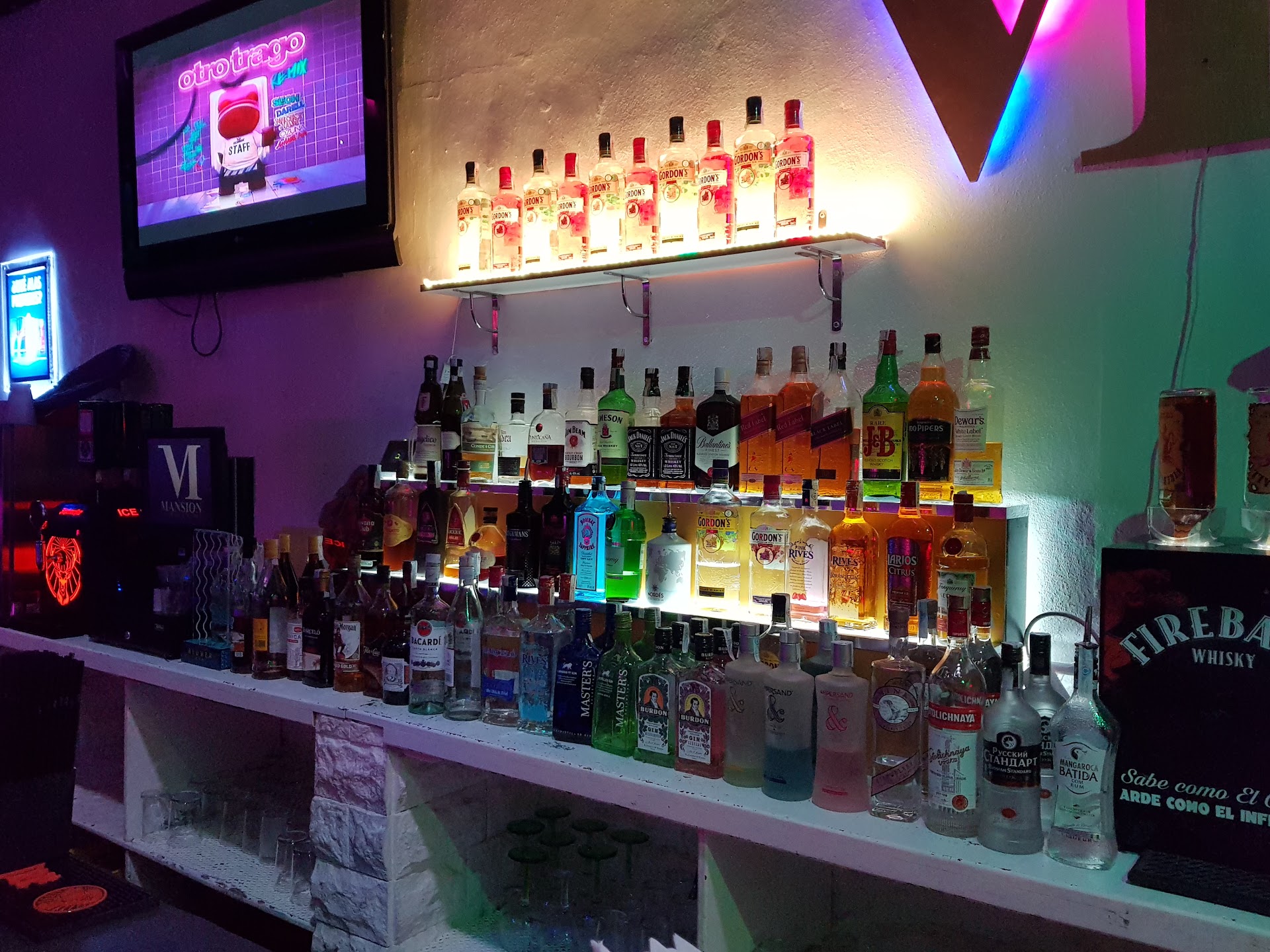 Mansion Lounge