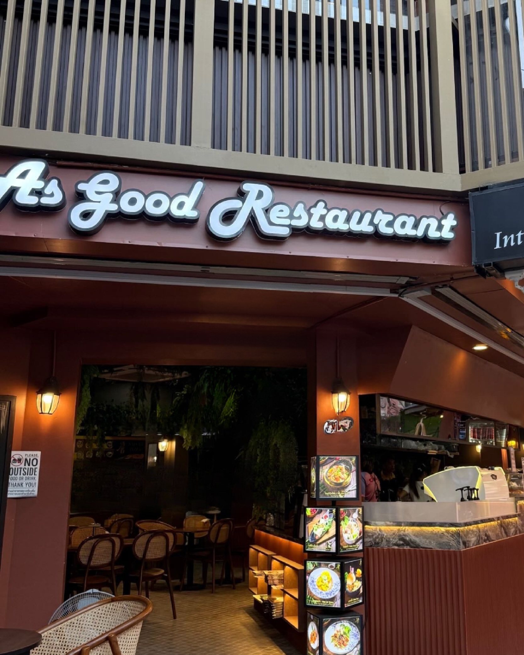 Restaurants & Dining in Phi Phi Don
