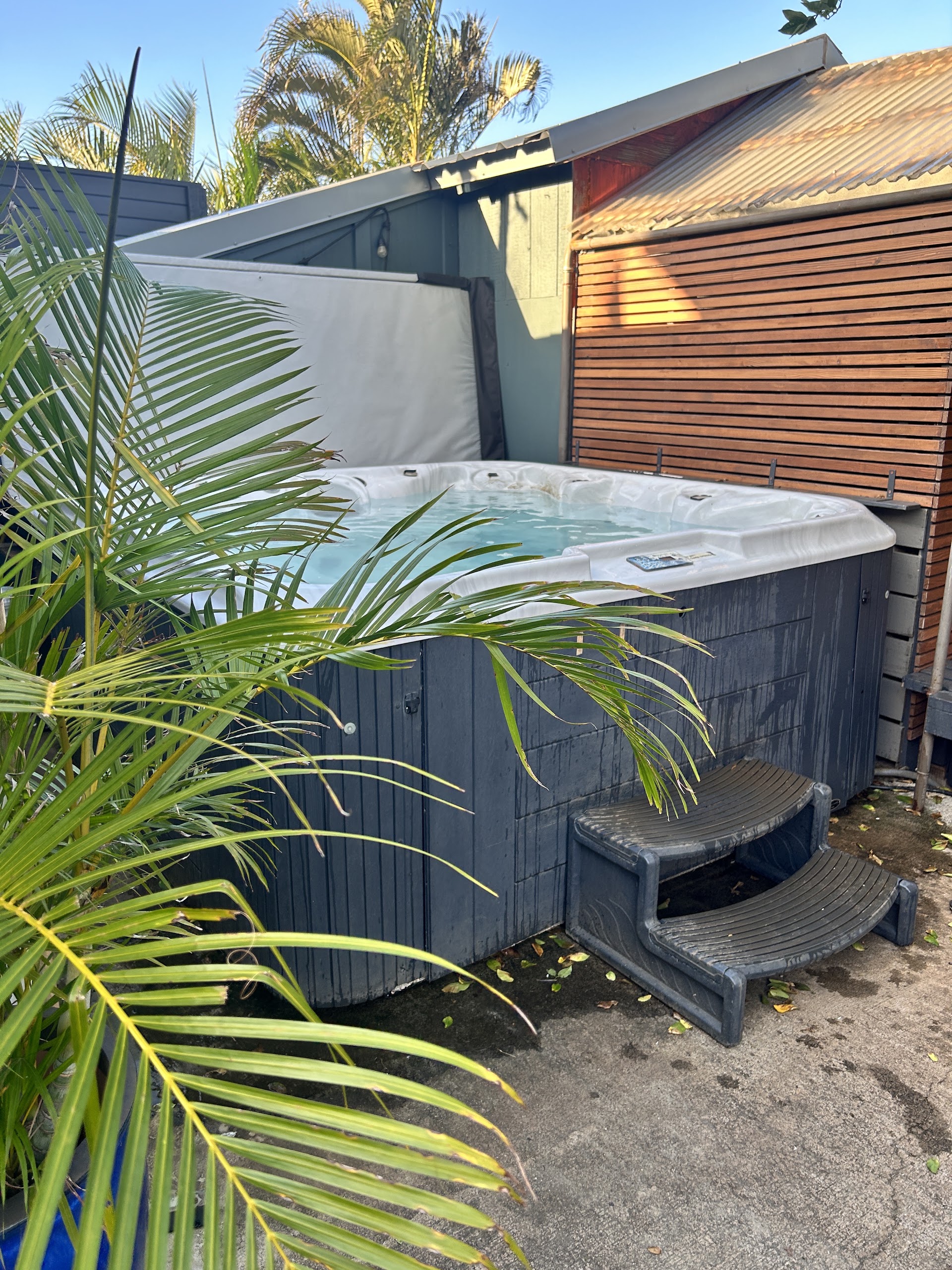 Aloha Surf Hostel
