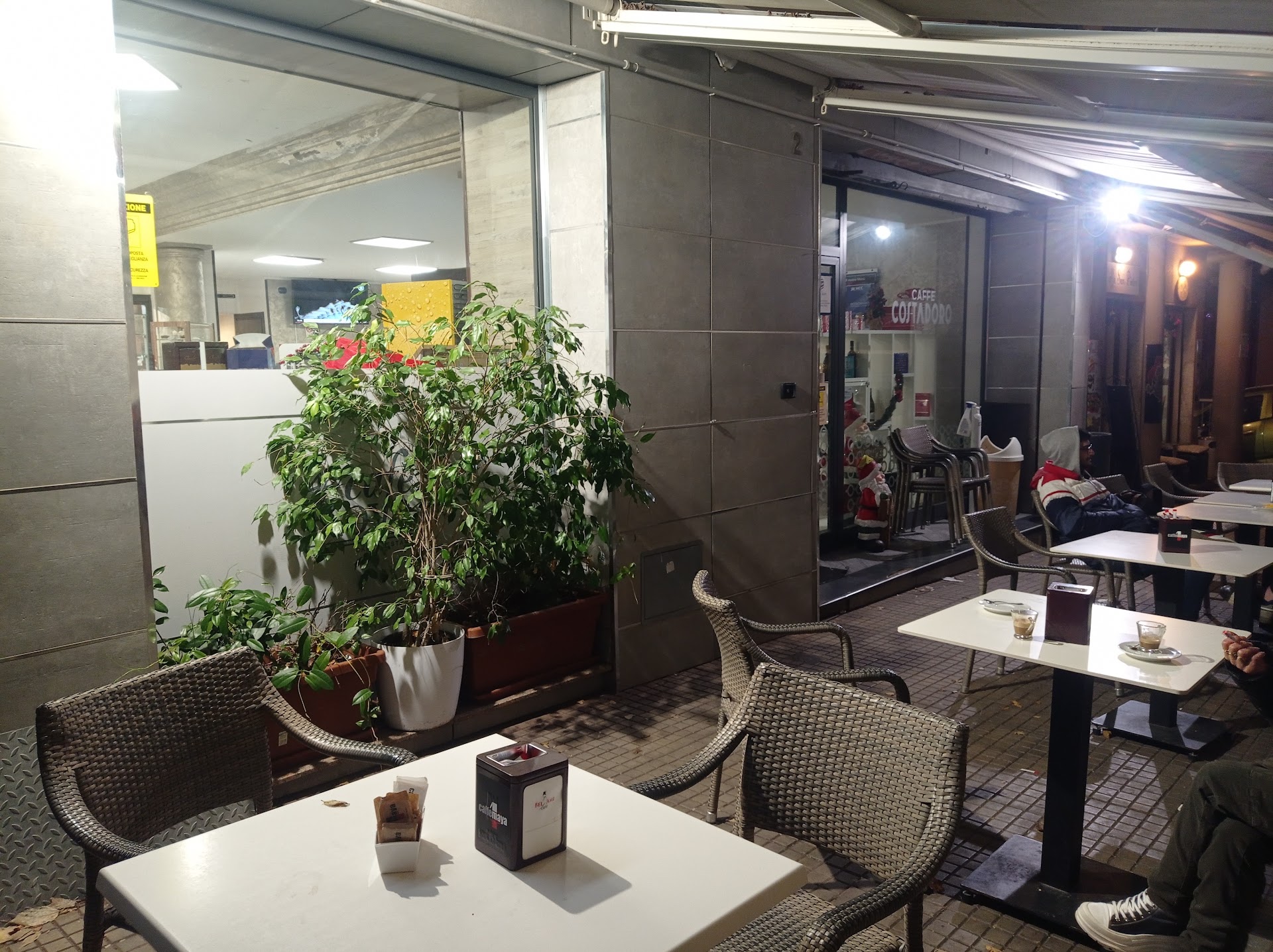 Royal Art Café