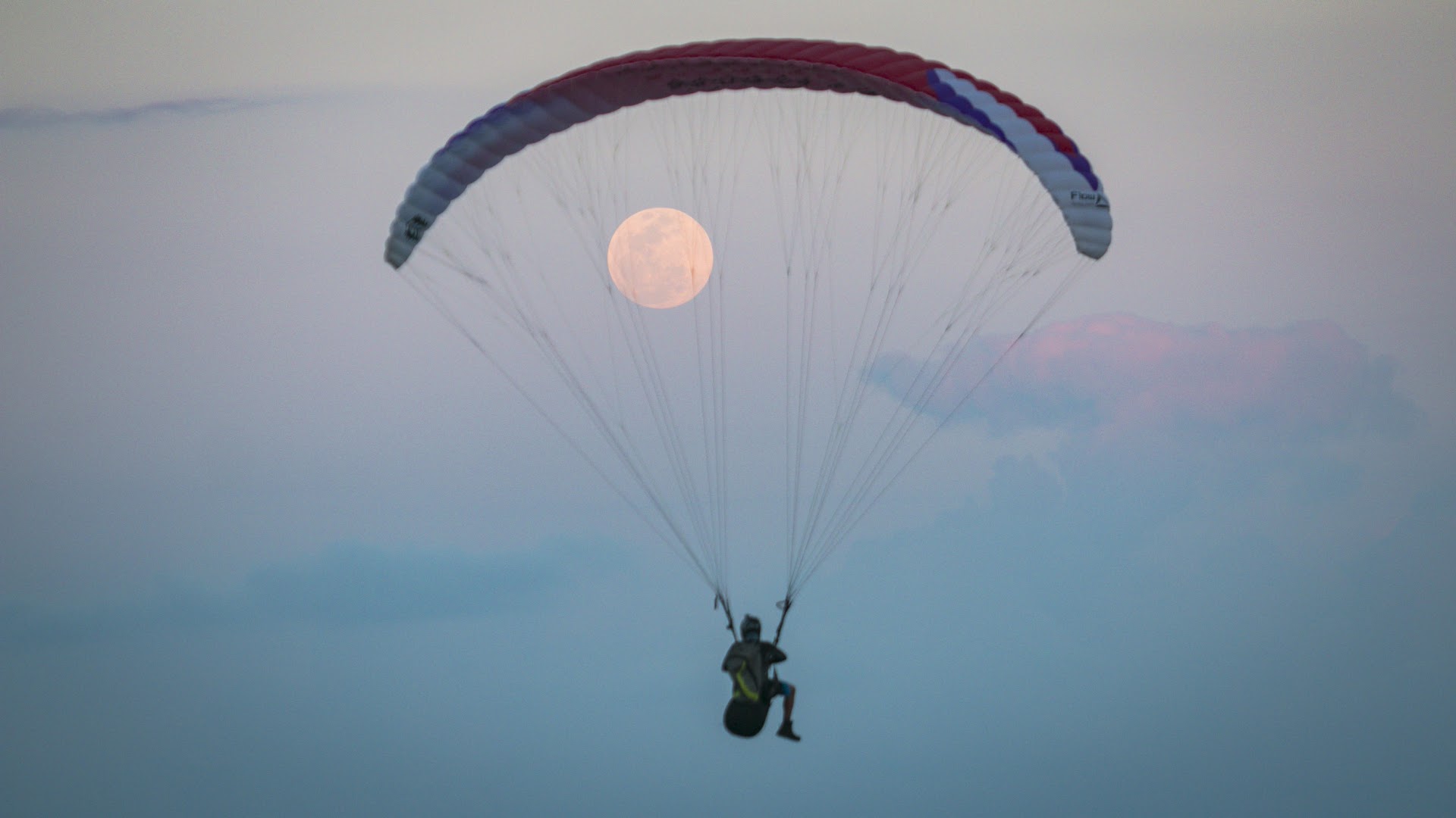 Nusa Paragliding