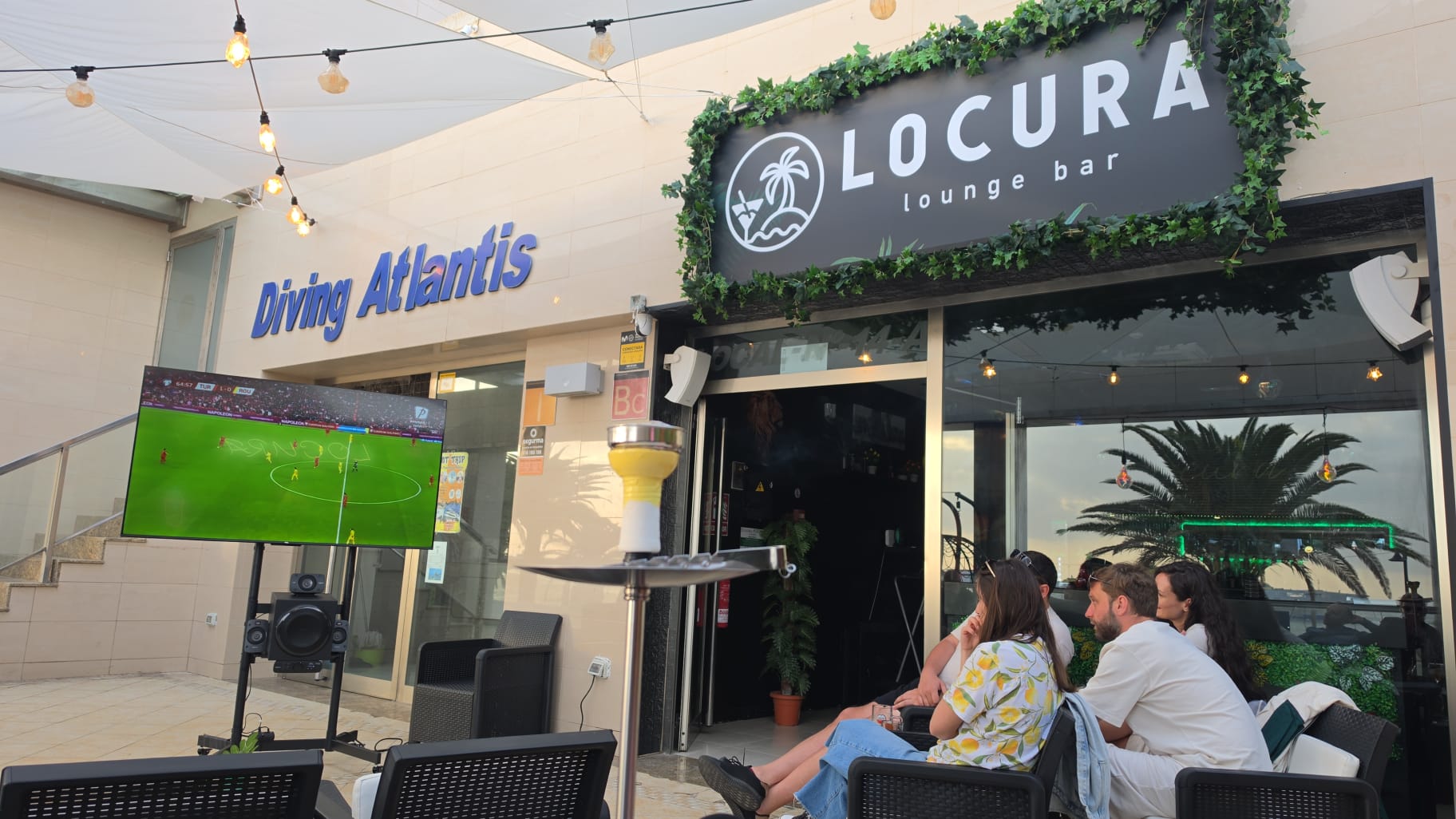 Locura Lounge Bar