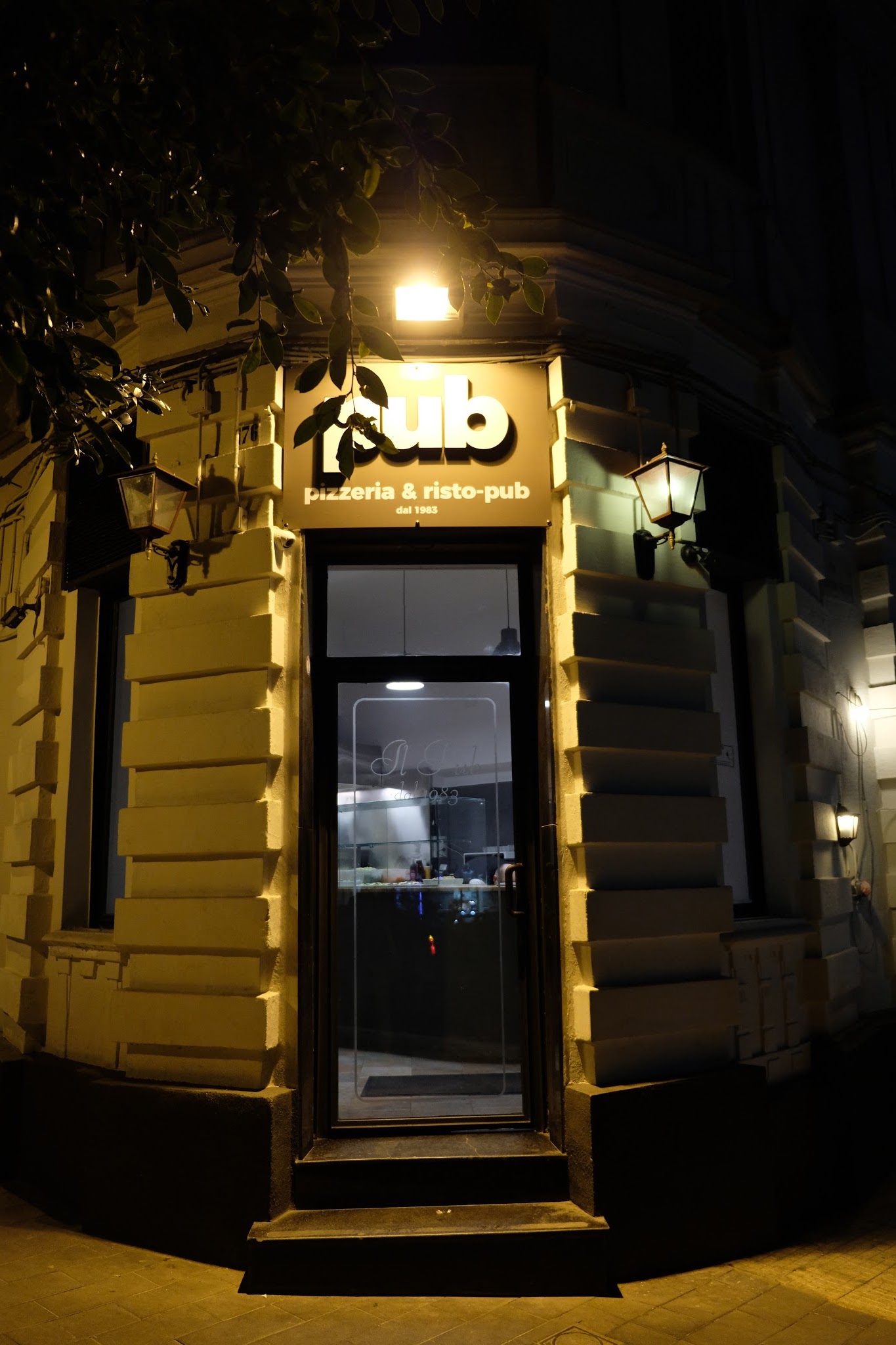 Pub: Ristorante - Pizzeria - Hamburgeria