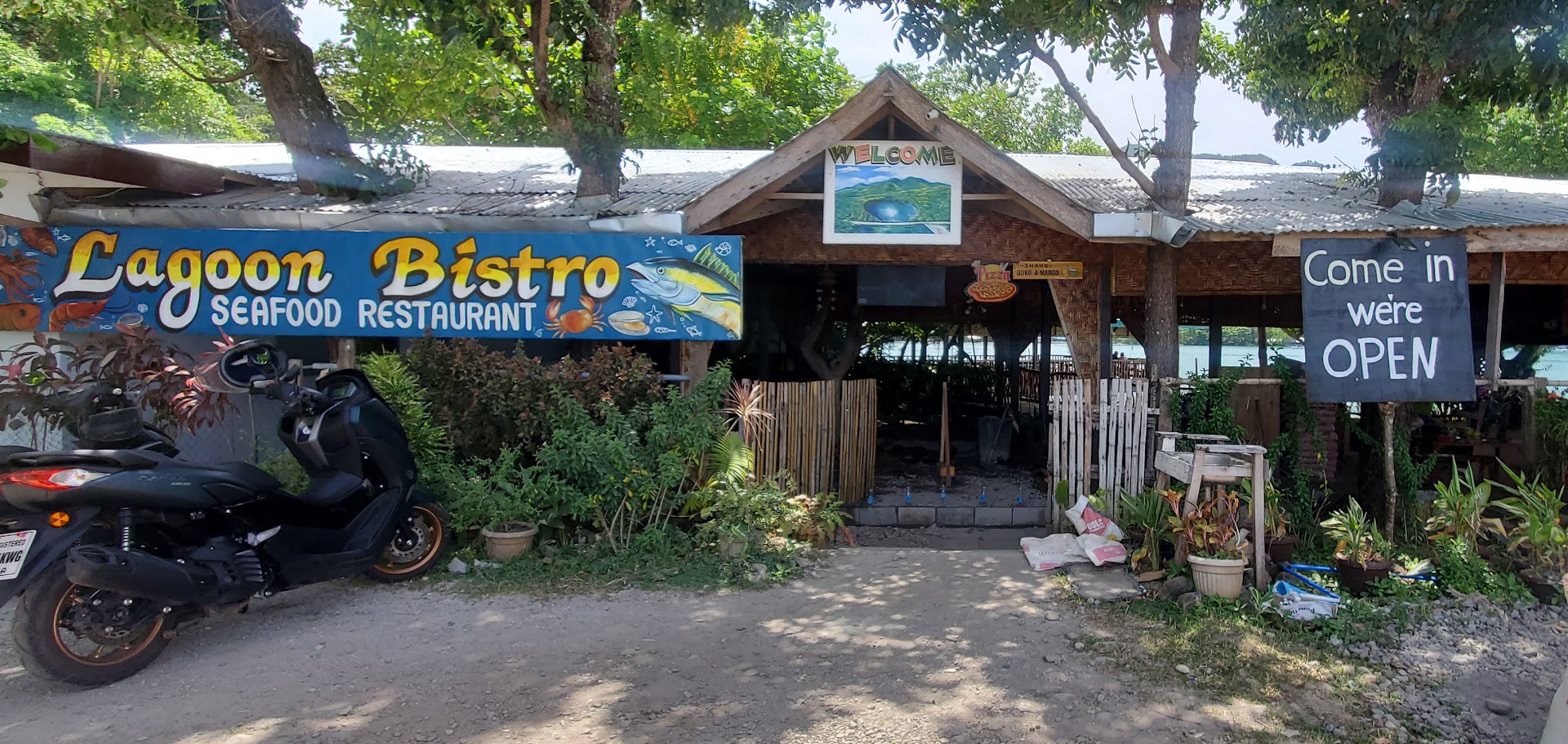 Lagoon Bistro