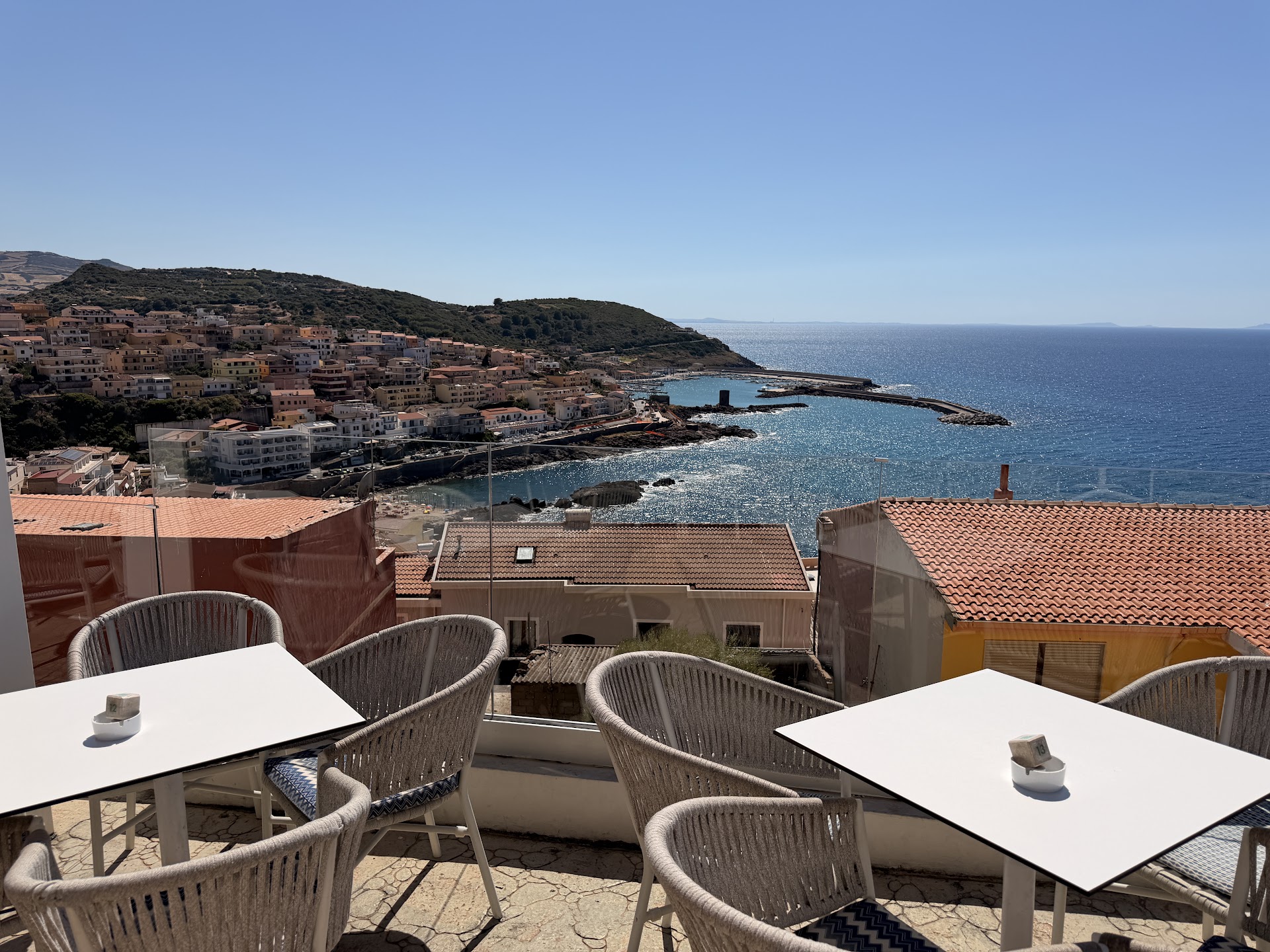 View sunset lounge bar