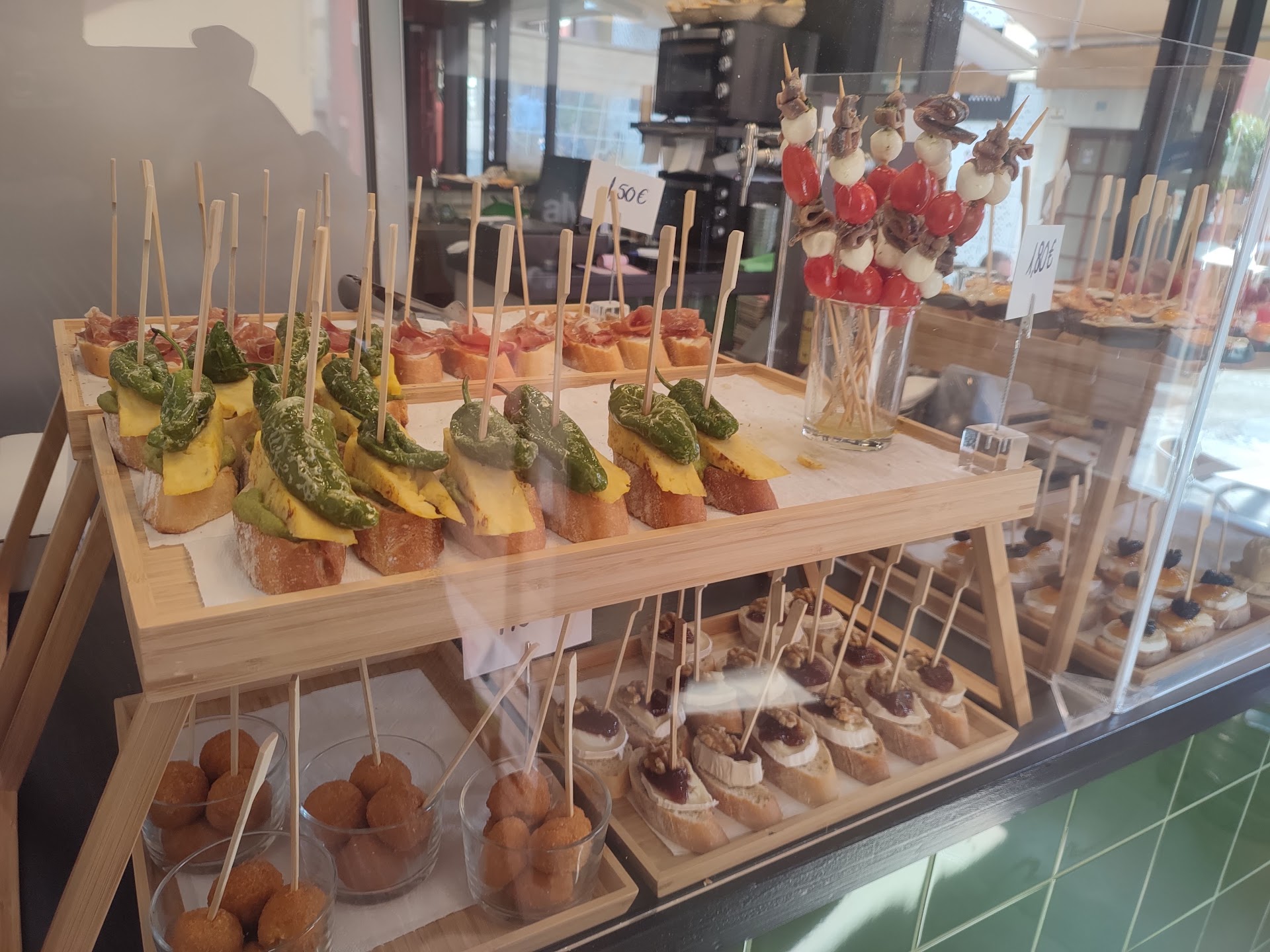 OLEA PINTXOS BAR