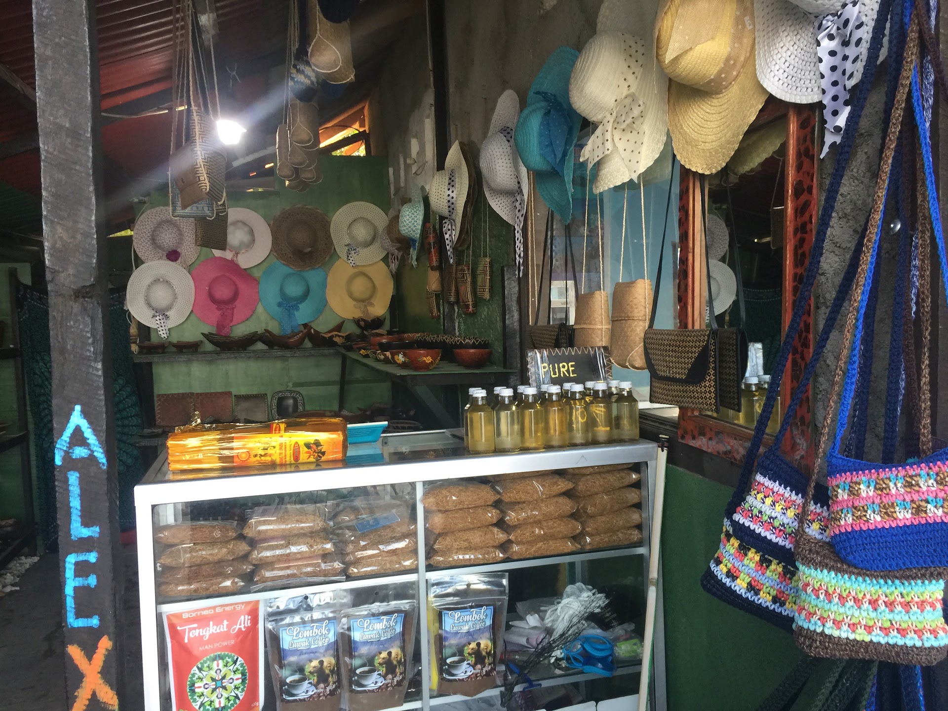 Alex traditional sasak handmade shop