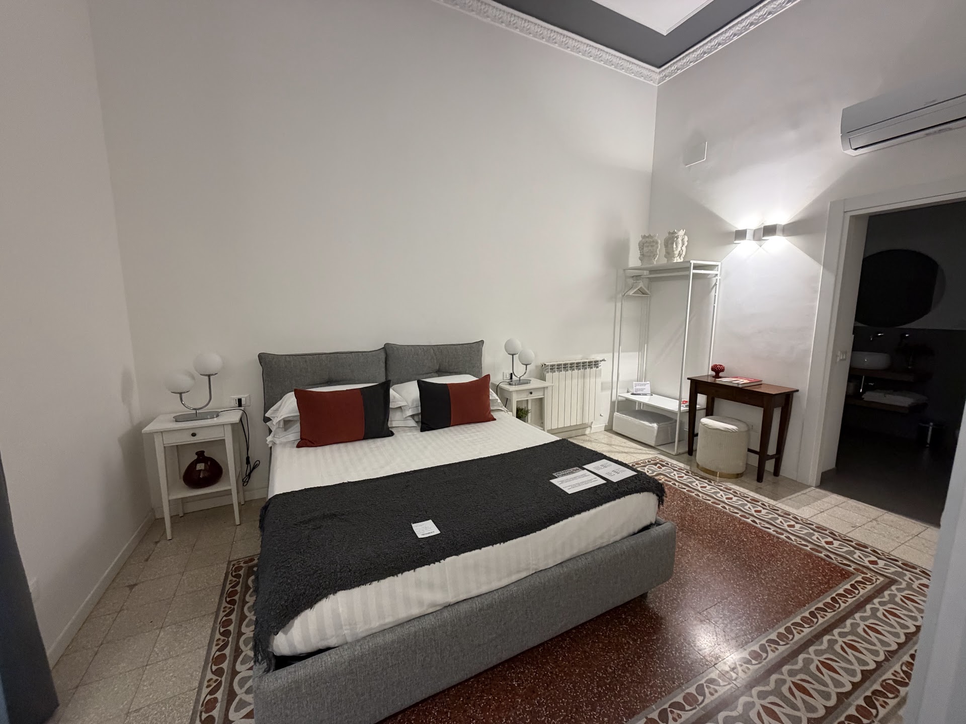 Ermosa Suite