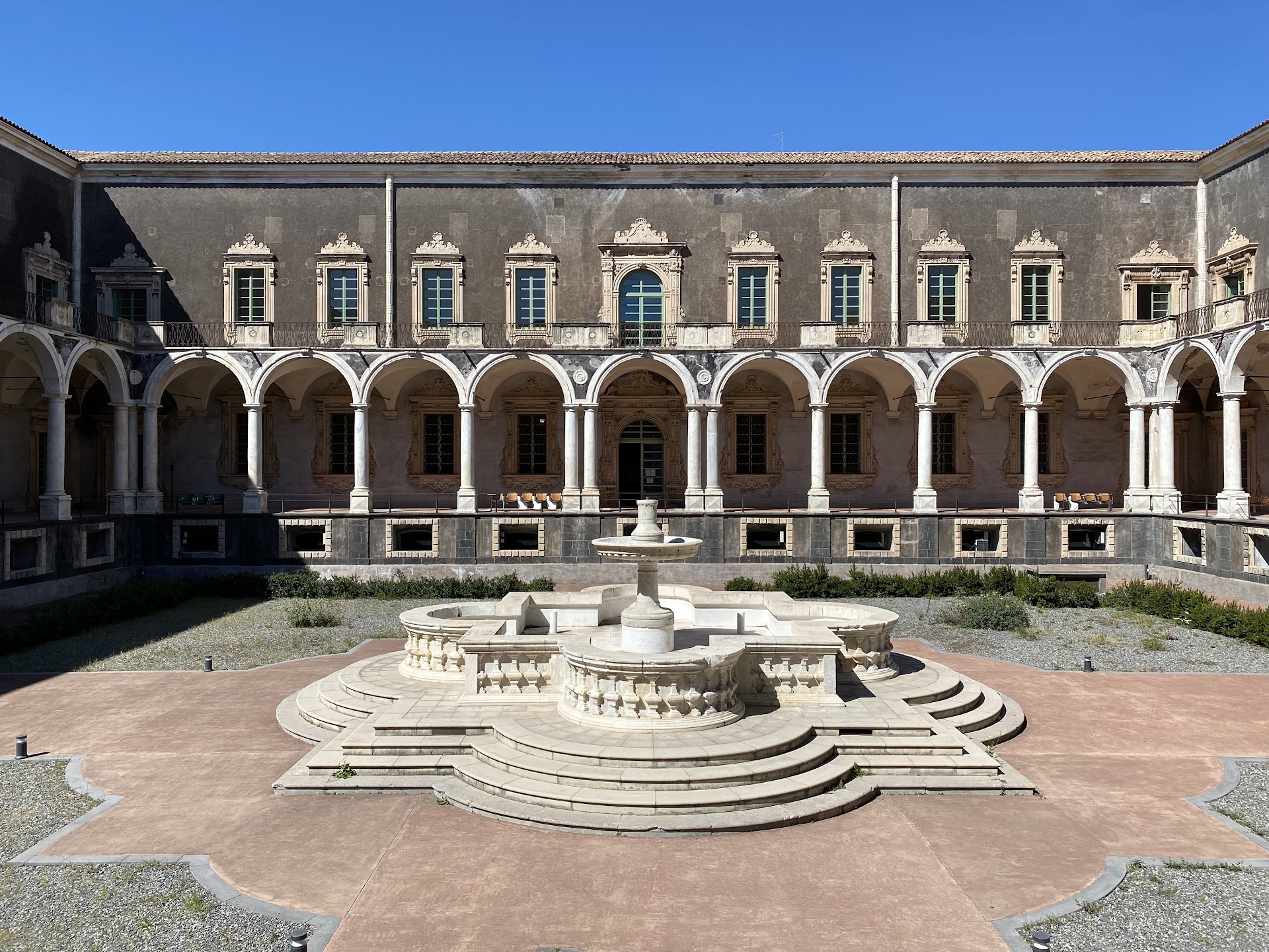 Monasterio benedictino de san Nicolás de Arena
