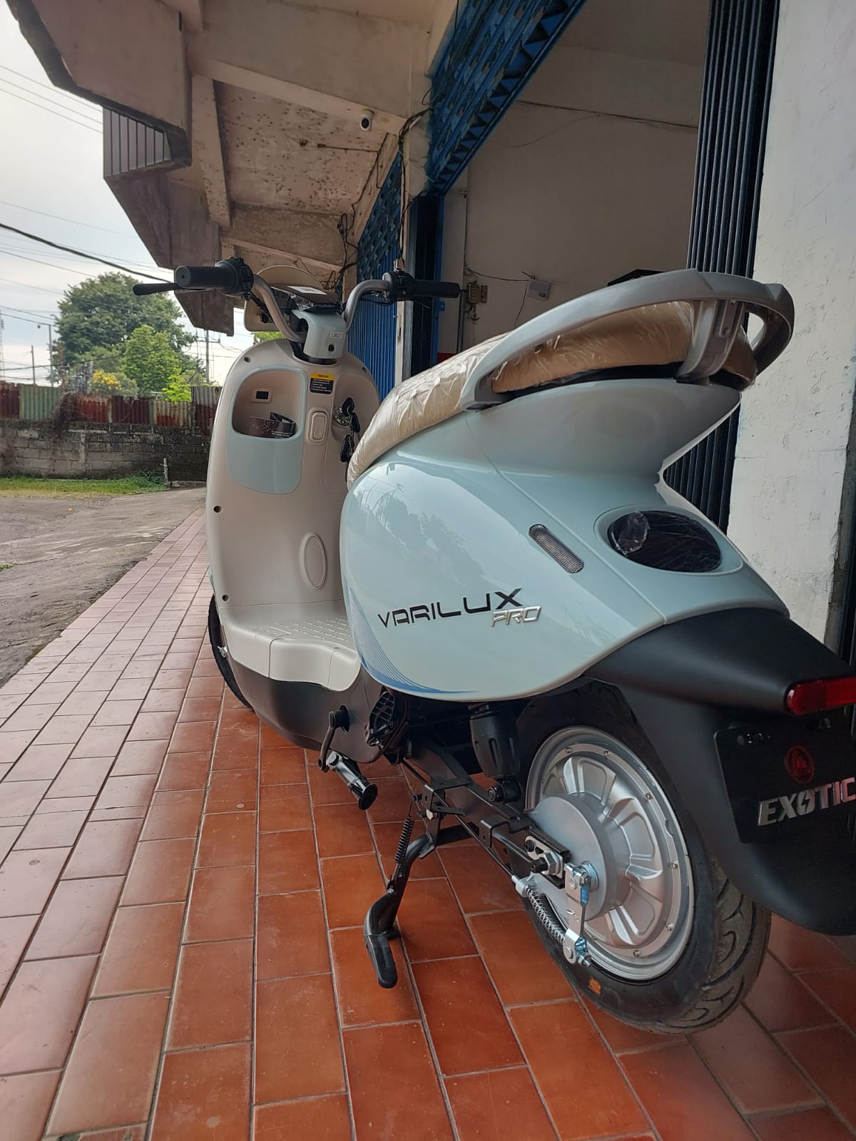 Best Electric Scooter Rental Gili T