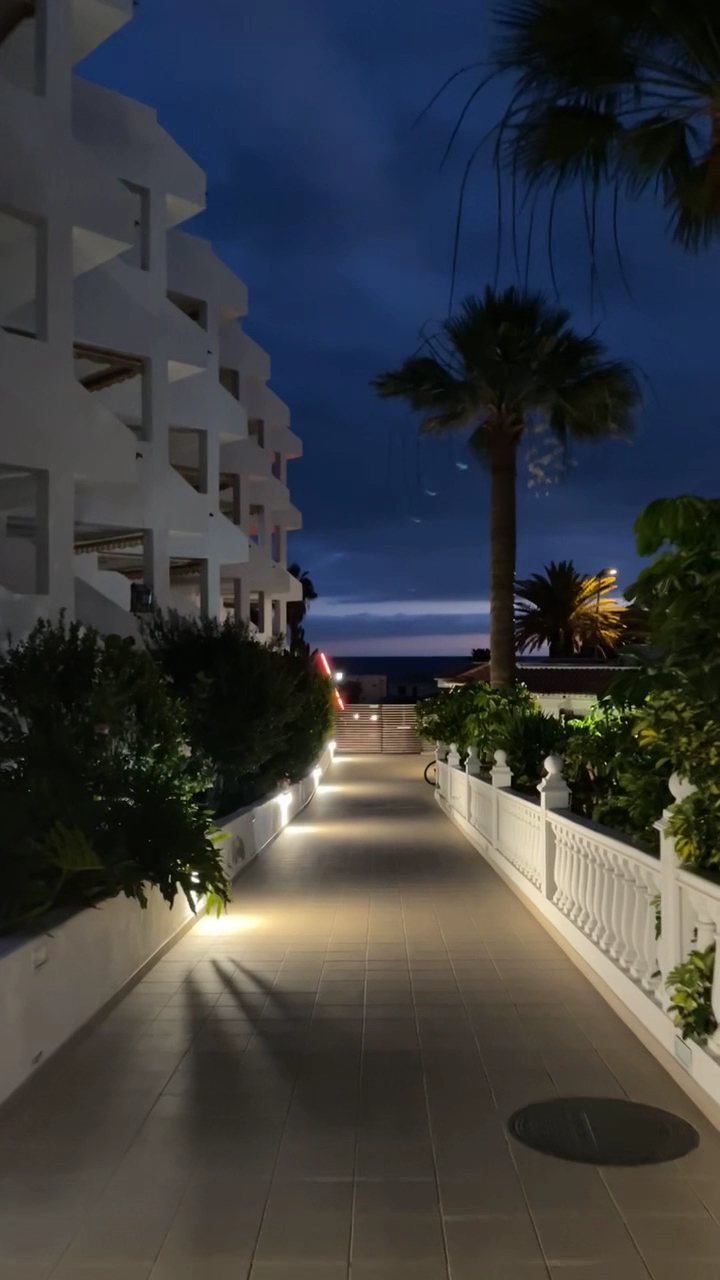 Paloma Beach Apartments