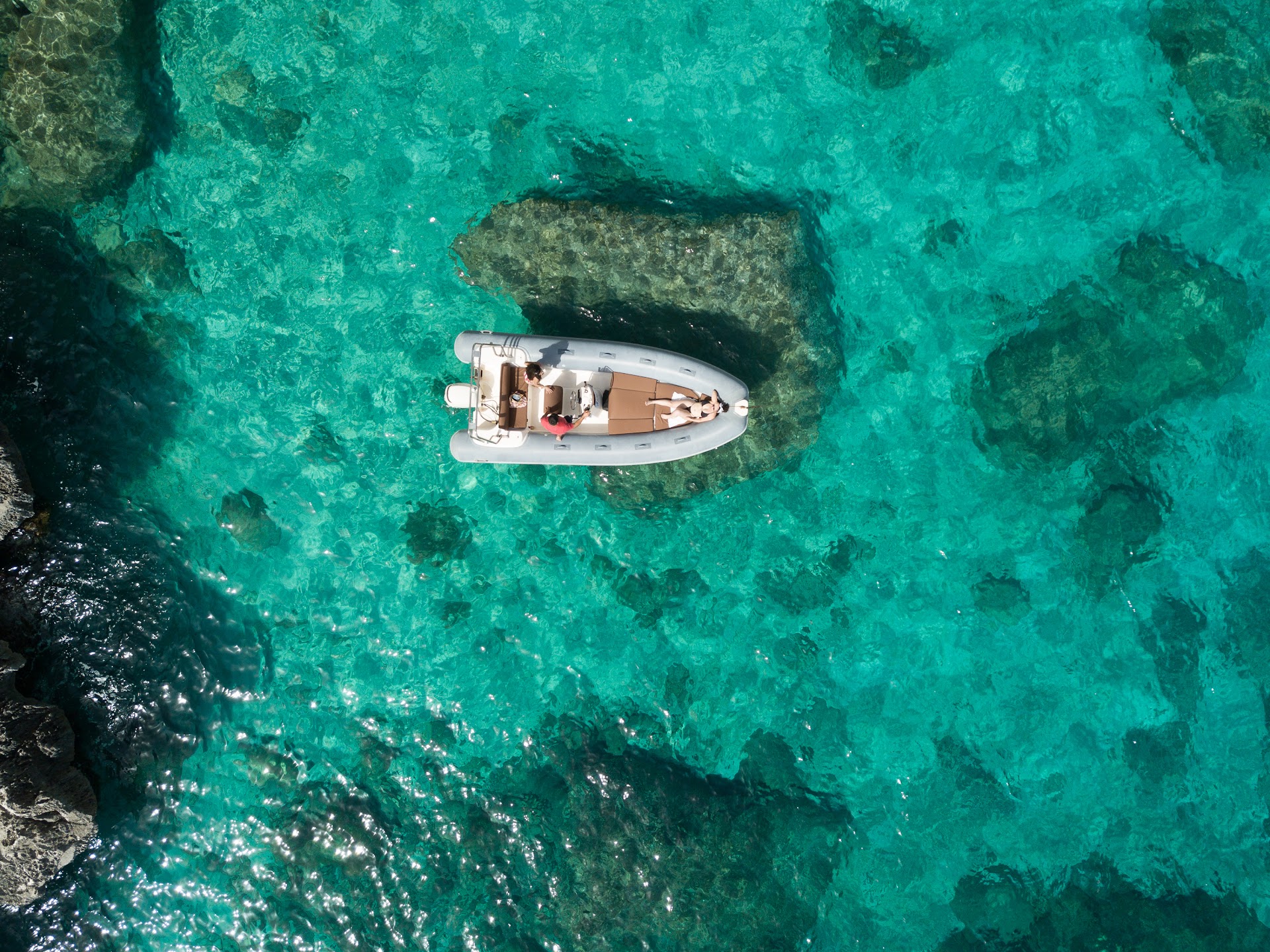 Le Sorgenti Boat Excursions - Noleggio Gommoni