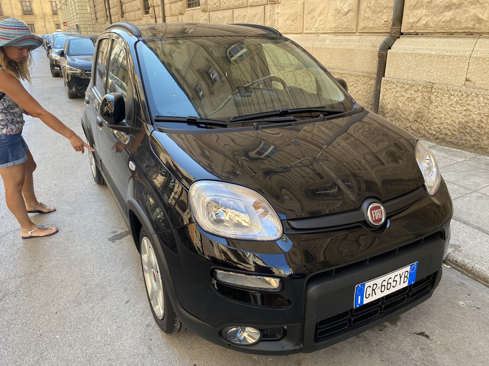 Dream Rent Stazione Centrale - Noleggio Auto e Scooter - Rent Car and Scooter
