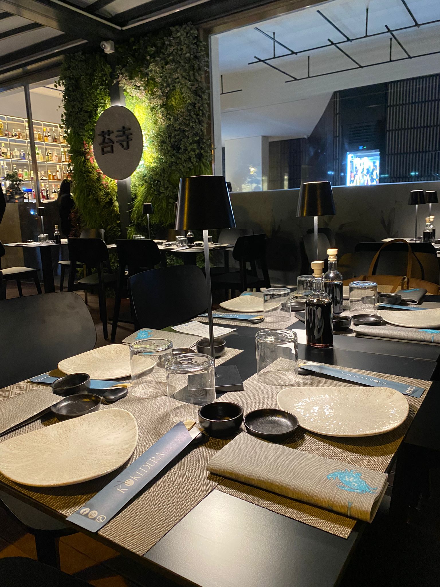 Sushi & cocktail bar