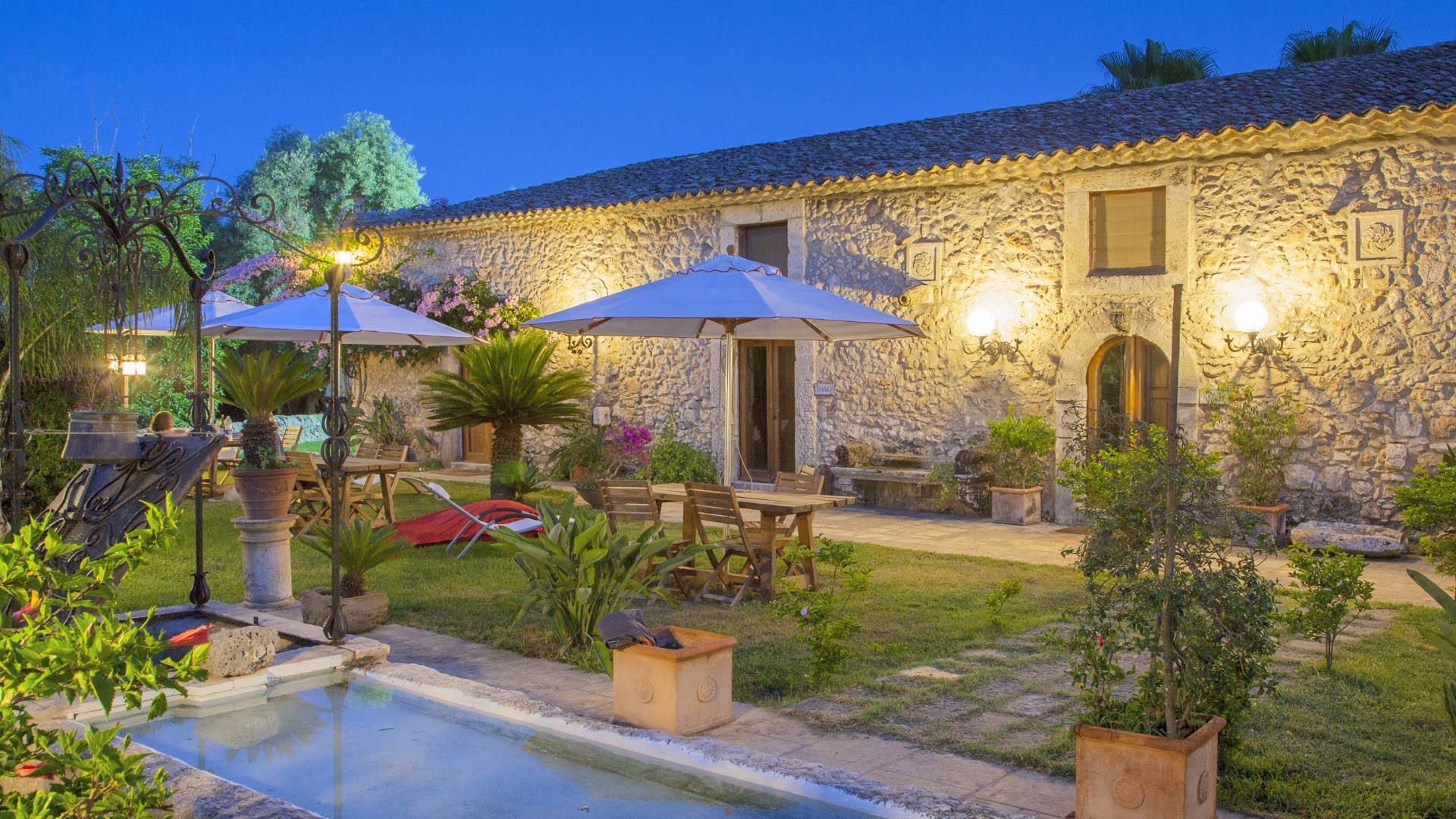 Villa Dei Papiri Resort