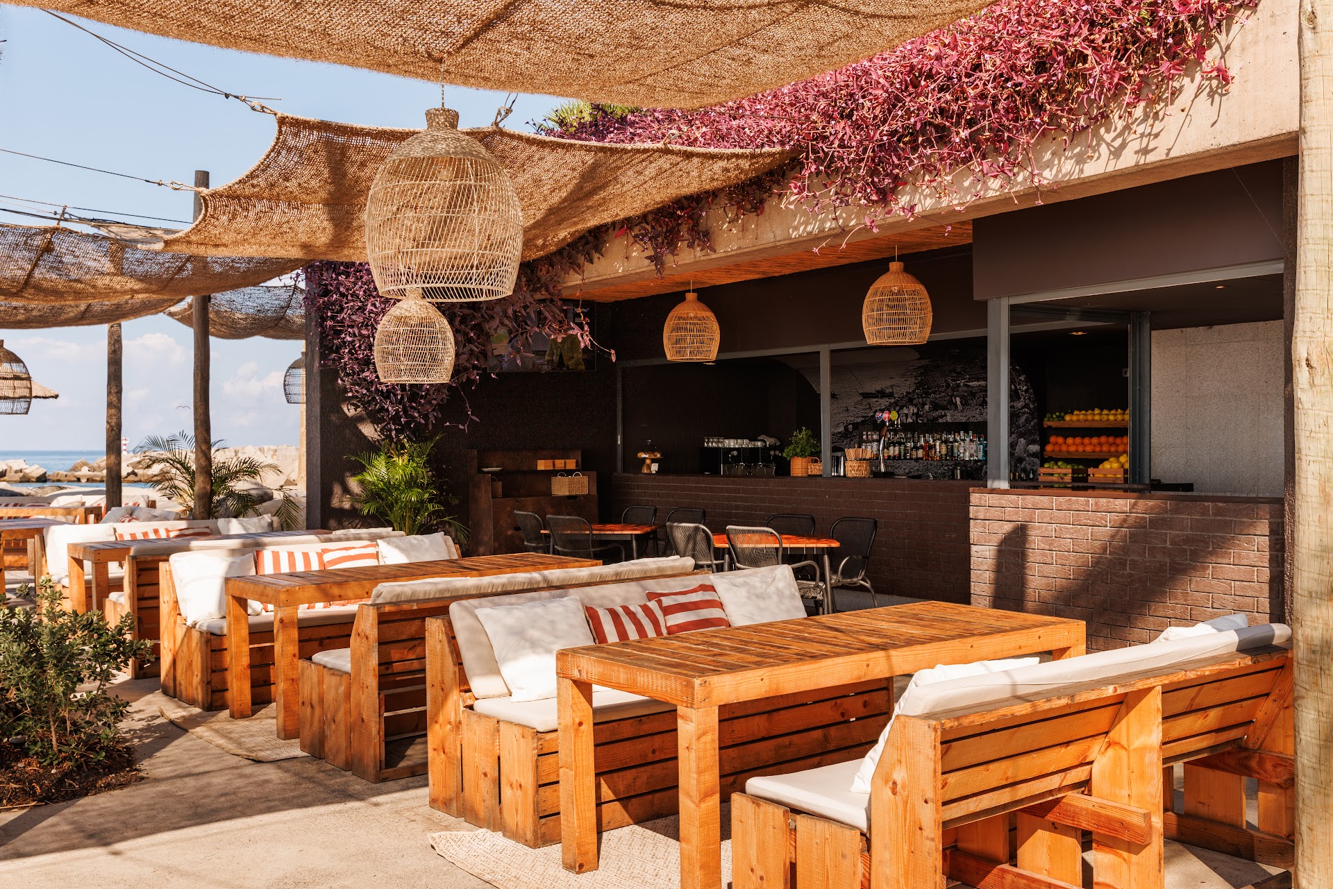 Calhau Beach Club