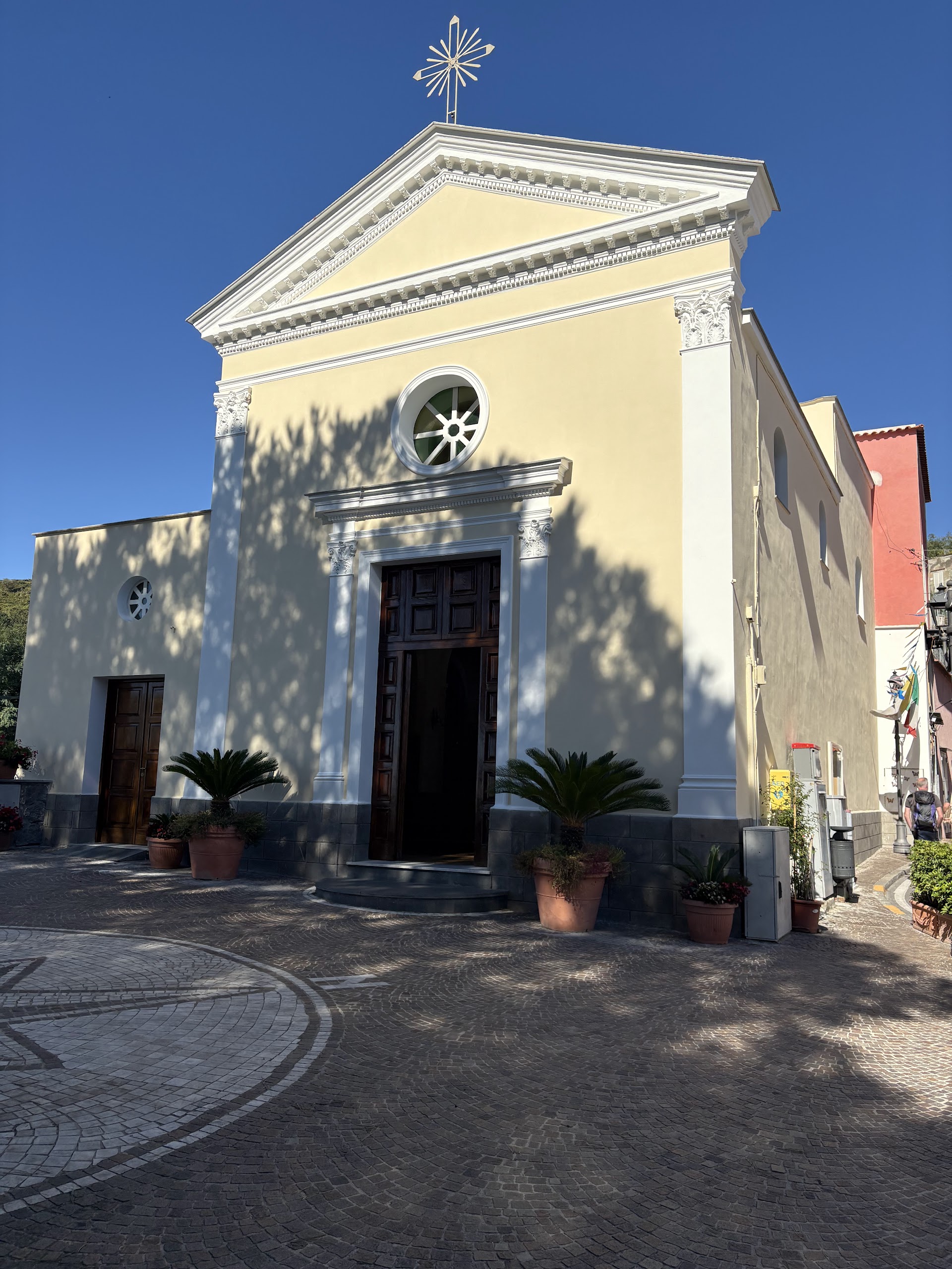Serrara Fontana - Chiesa di Sant'Antonio da Padova