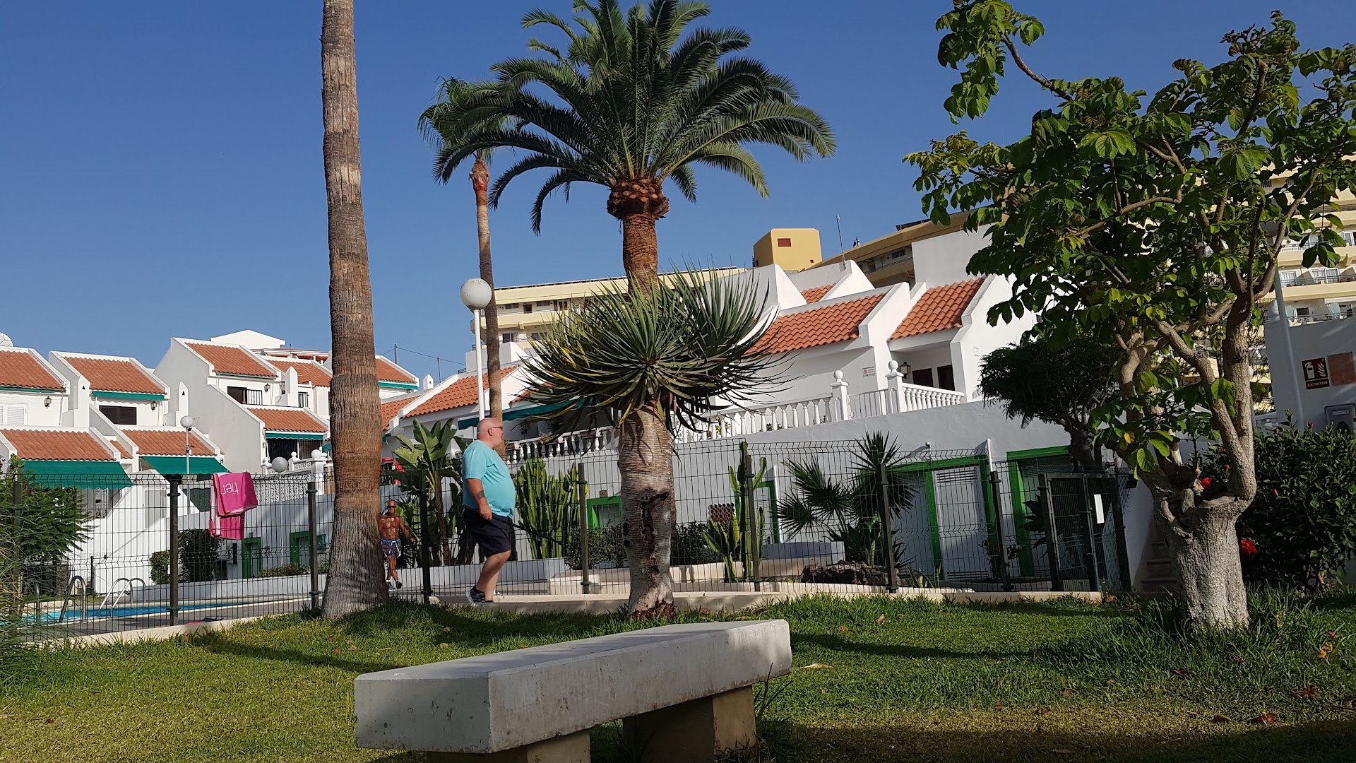 Hostel la Playa & Excursions 4u