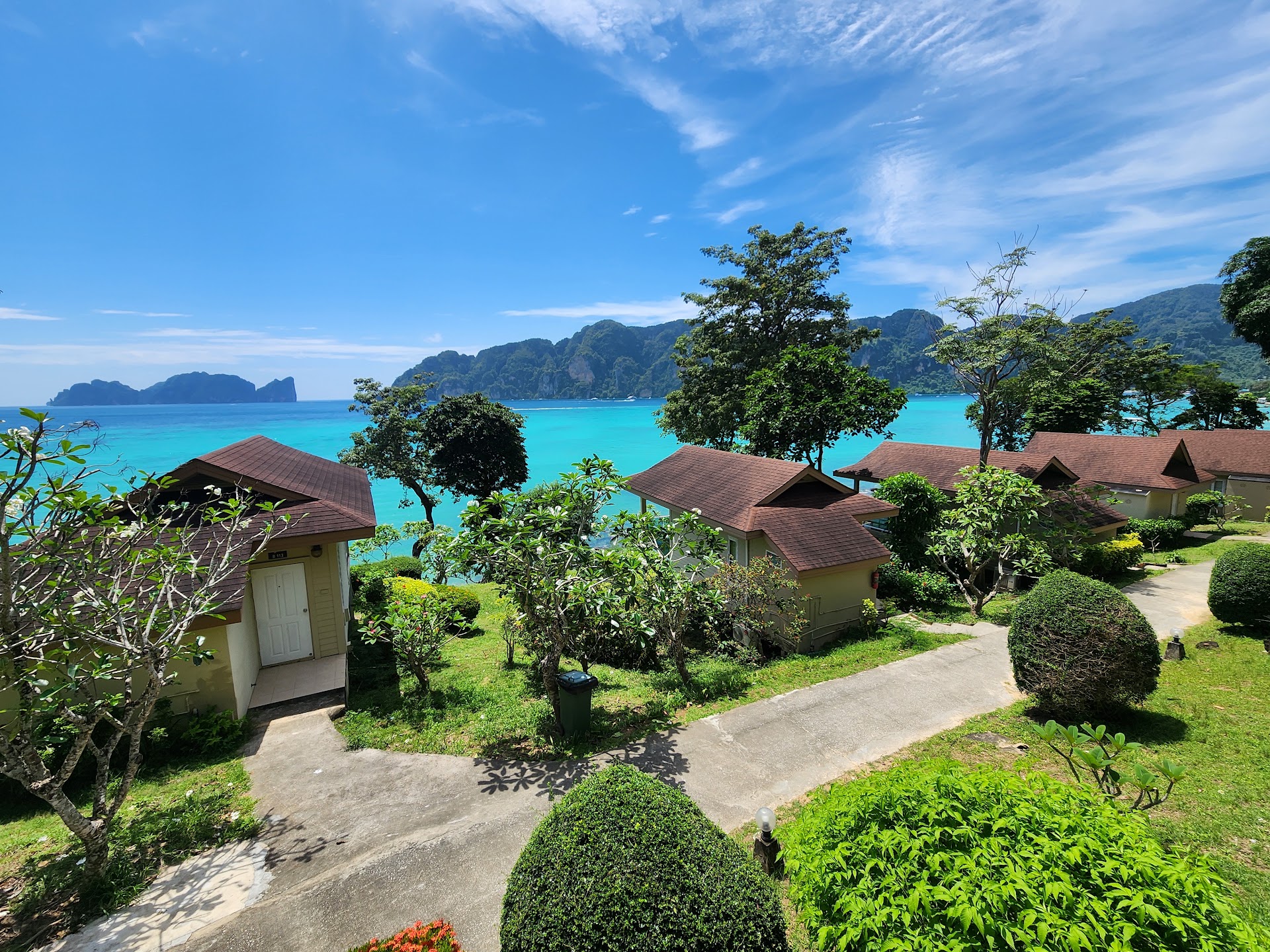 Hotels & Resorts in Phi Phi Don