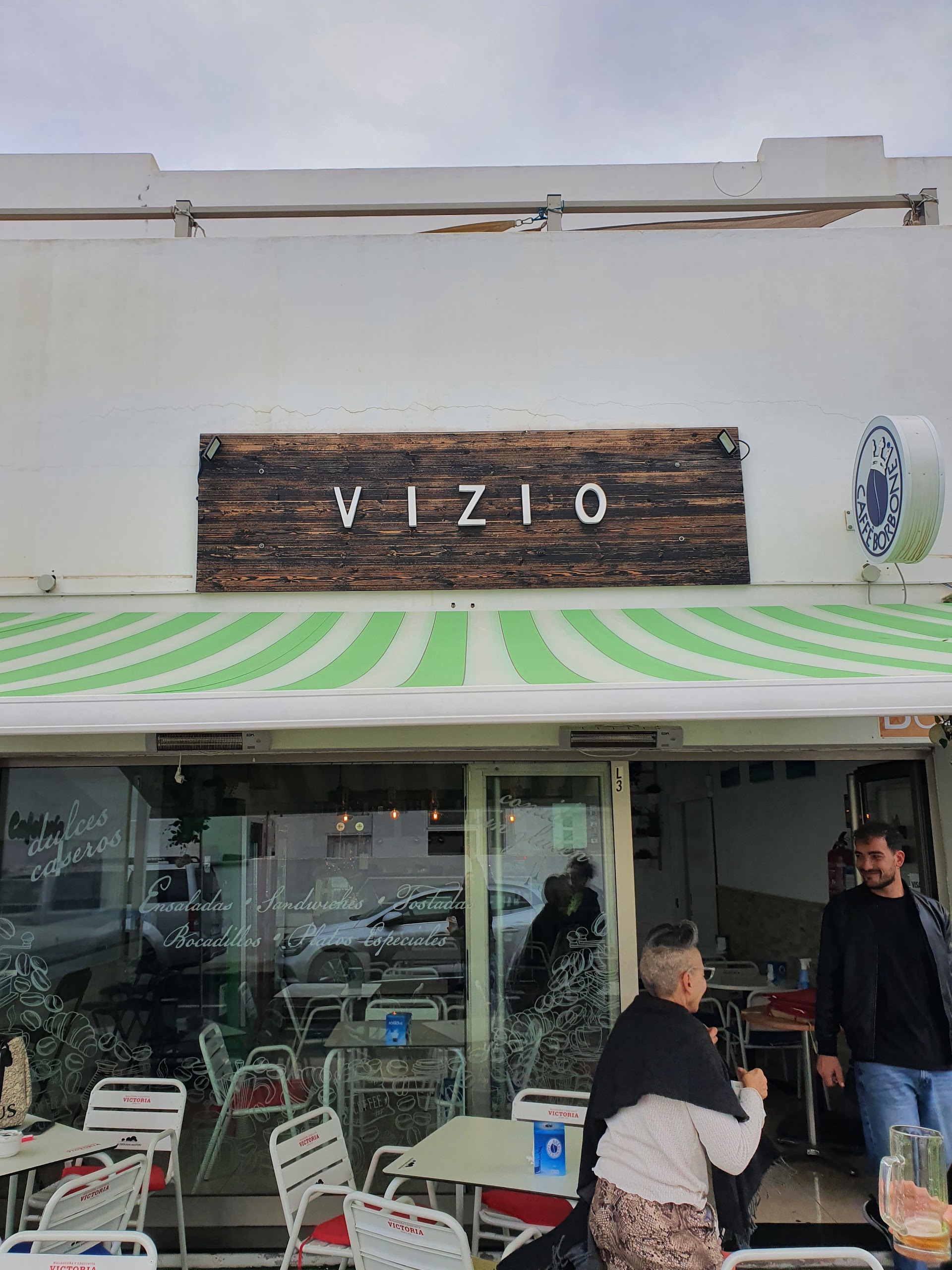 VIZIO cafetería pastelería