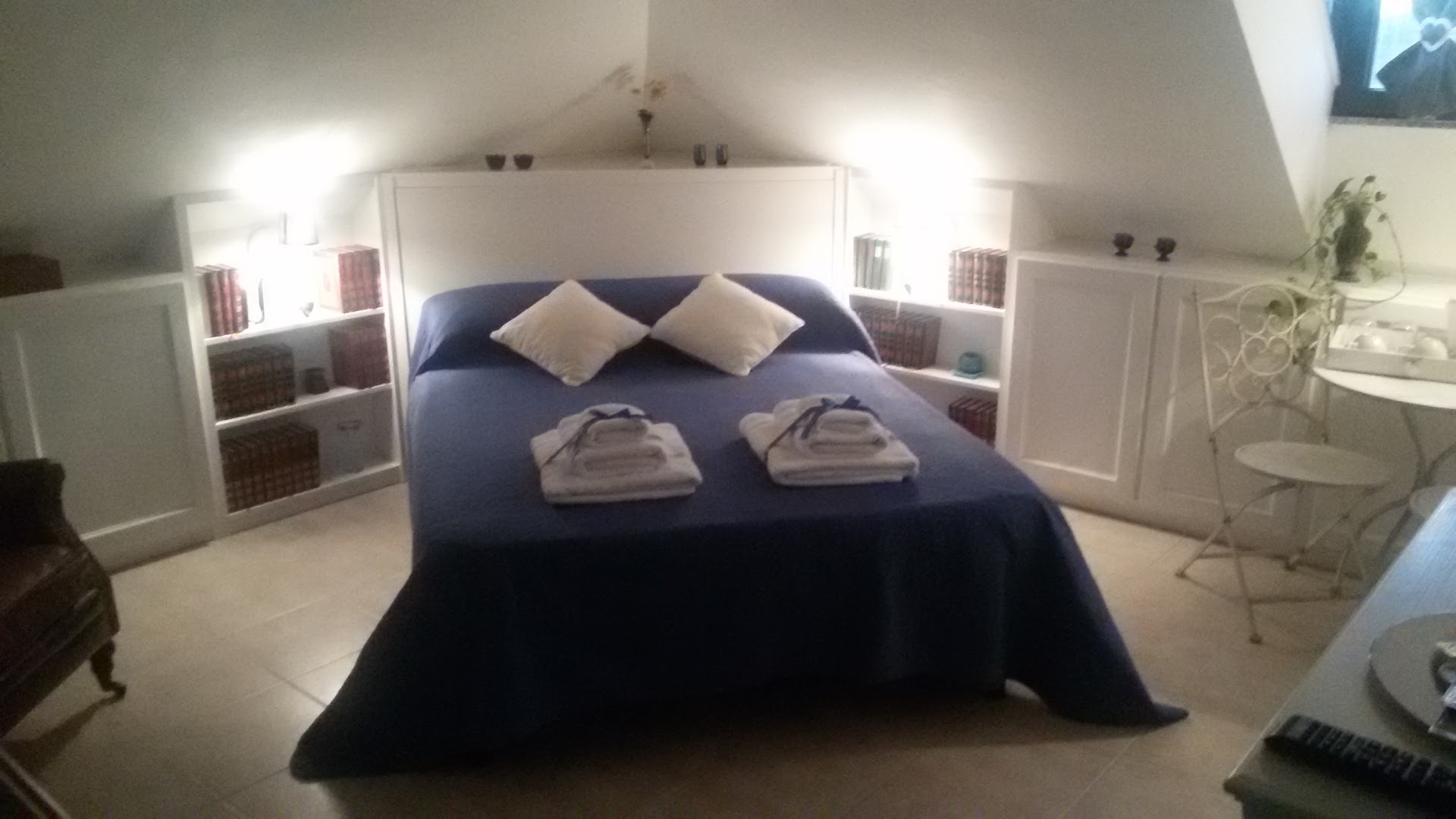 B & B Coros