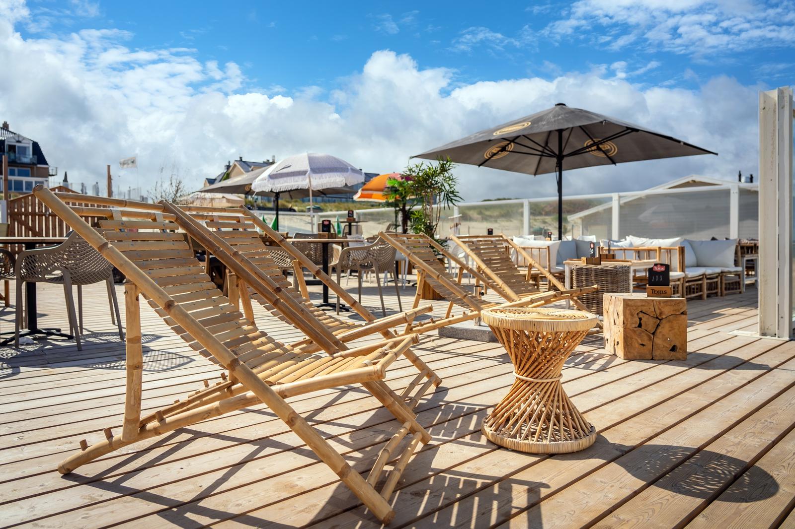 Beach Club & Bali Beds in Oudeschild