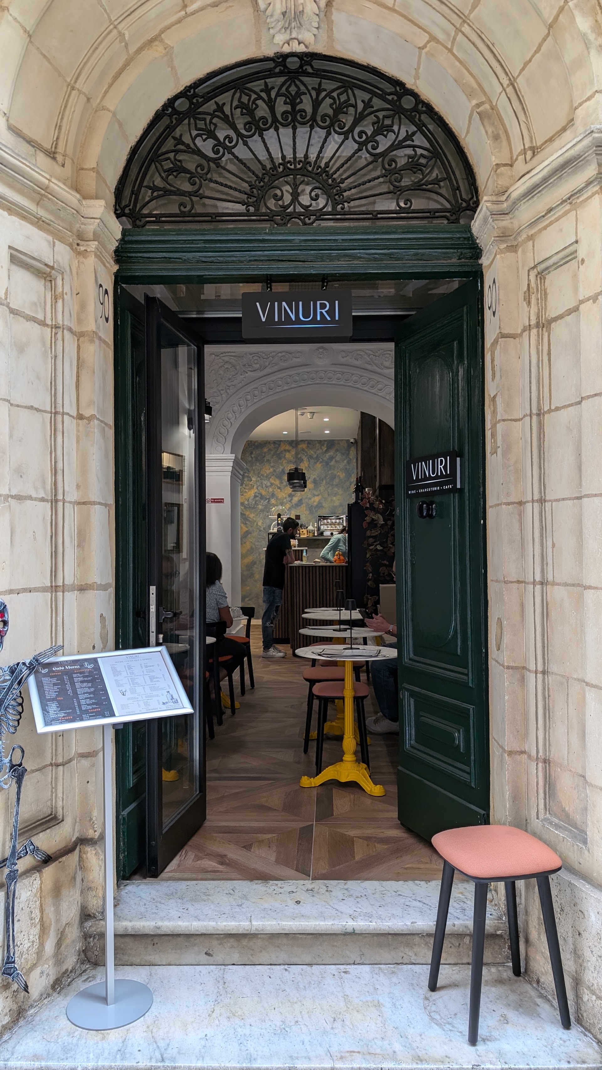 Vinuri