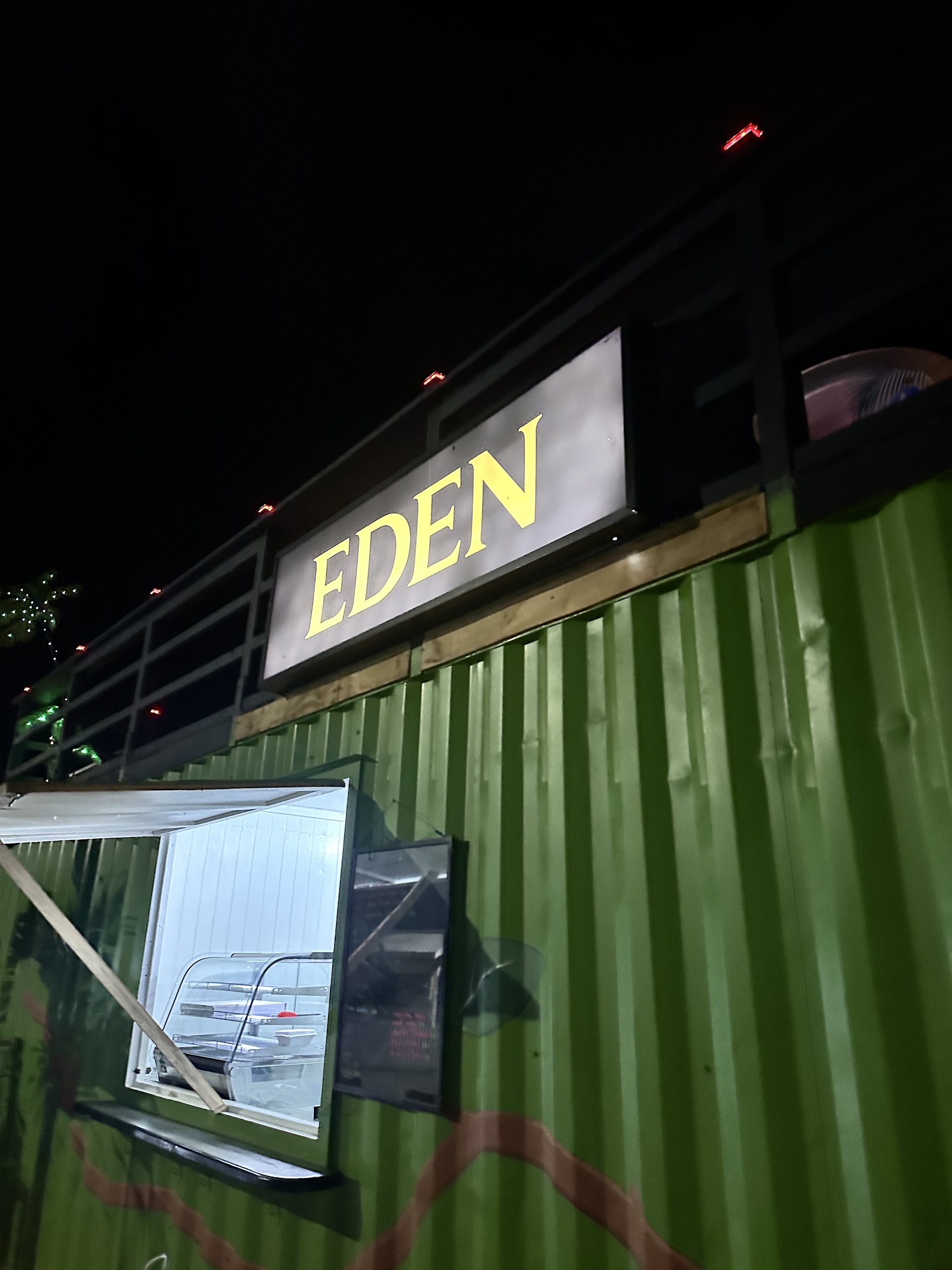 Eden Bar & Restaurant