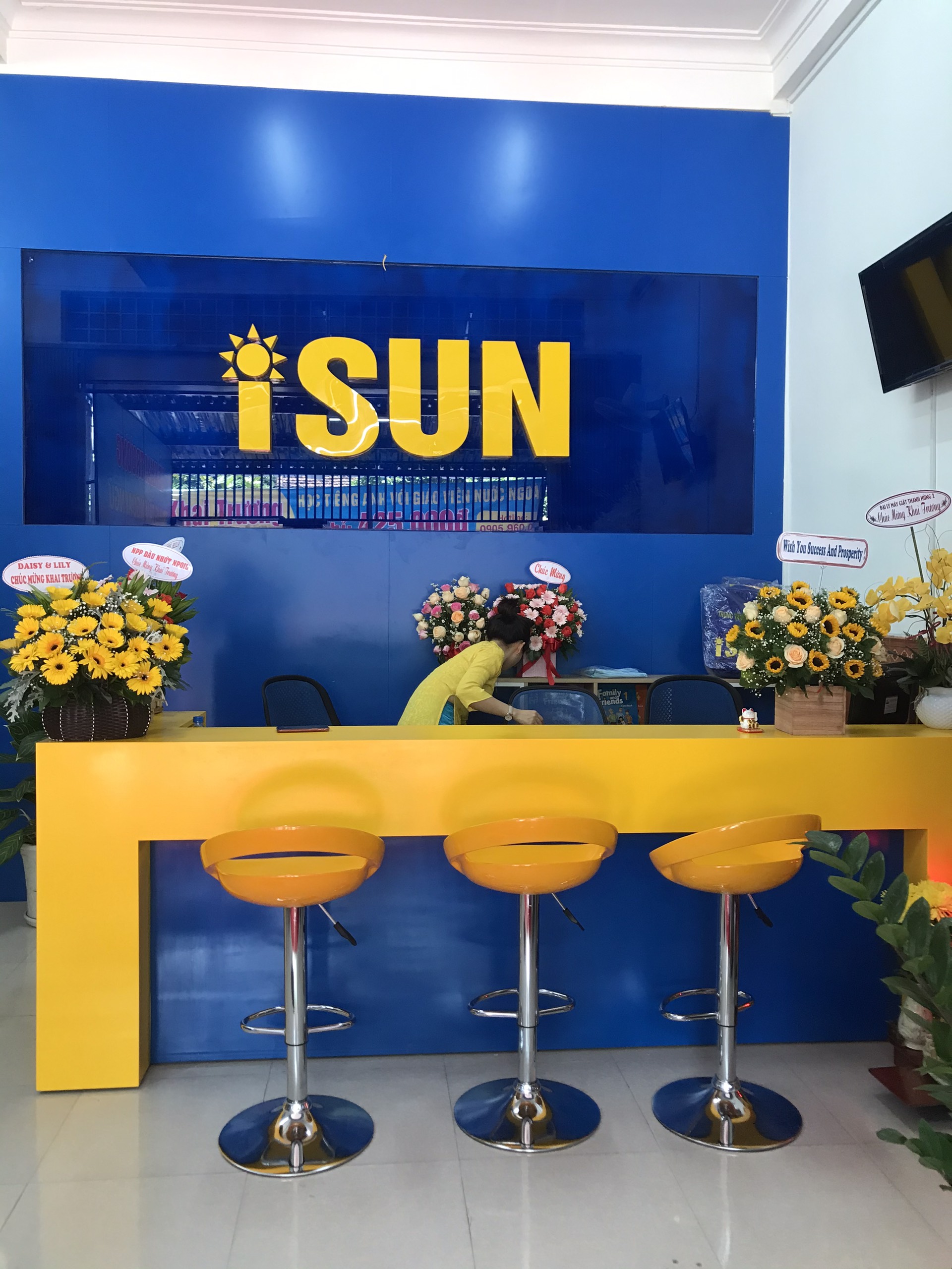 Language Schools in Mu Cuong
